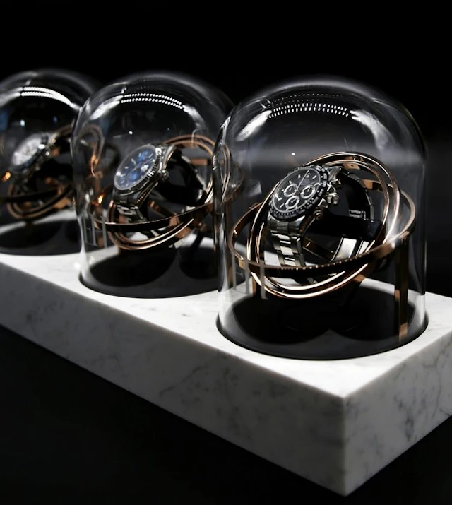 The Voyager III - Marble Watch Winder - Limited Edition...