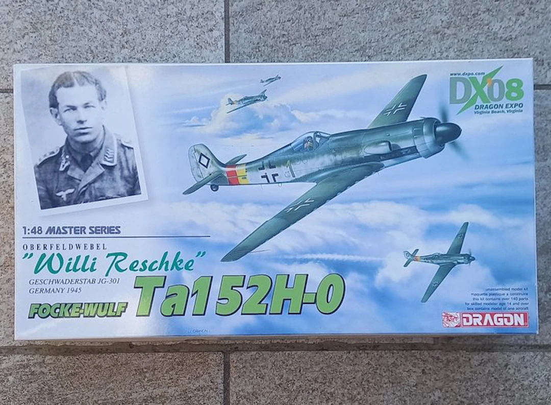 Dragon 1:48 - War plane