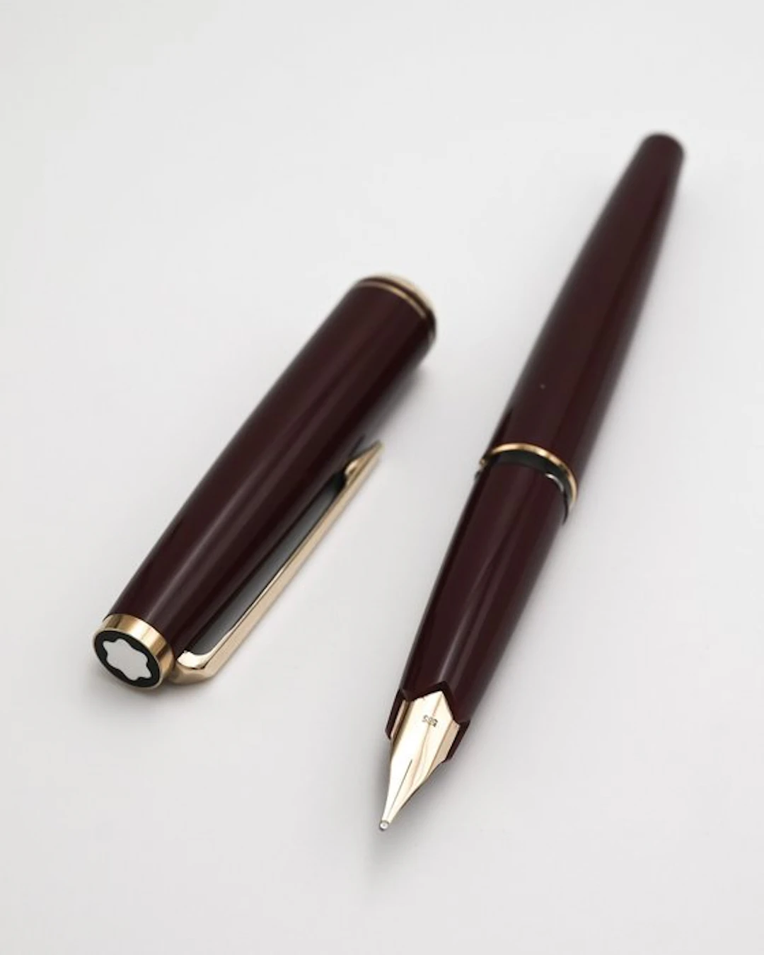 Montblanc - 221P Burgundy (14K 585) - No reserve price - Fountain pen