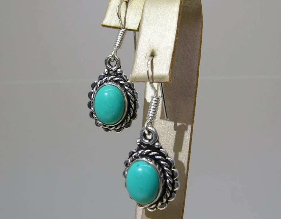 Turquoise Earrings - Height: 33 mm - Width: 13.9 mm- 5.7 g - (2)