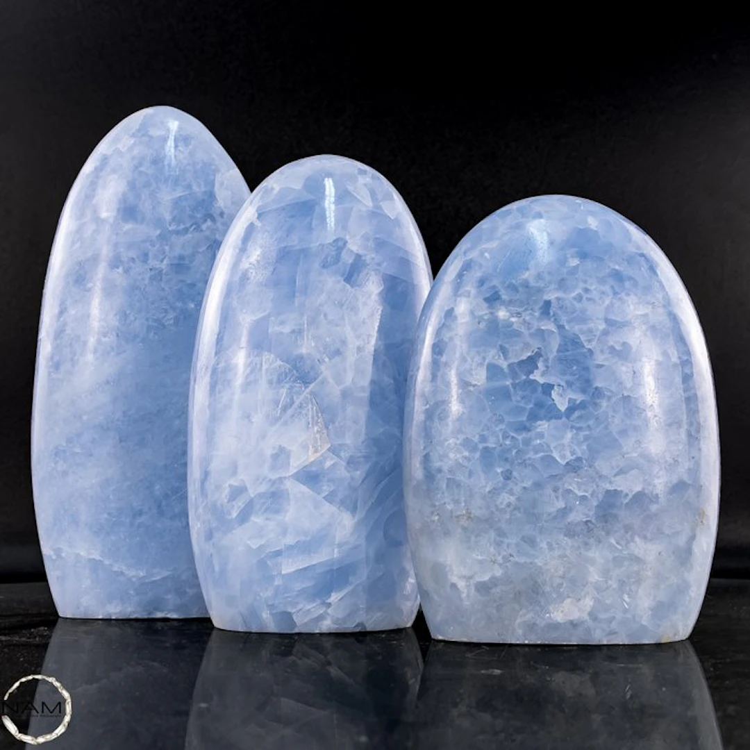 Blue Calcite Freeform – Soft elegance in celestial blue...