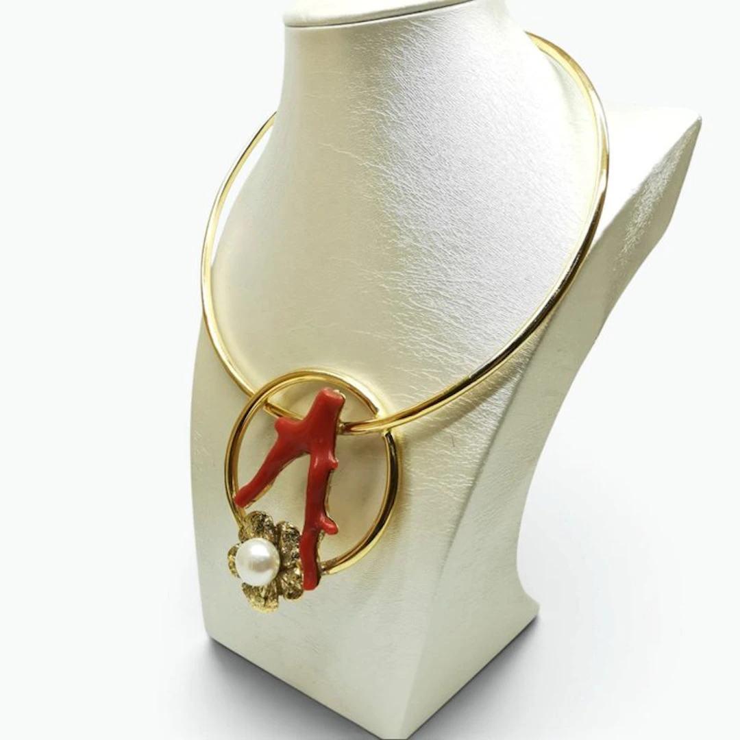 Coral - Silver - Necklace - artisanal craftsmanship