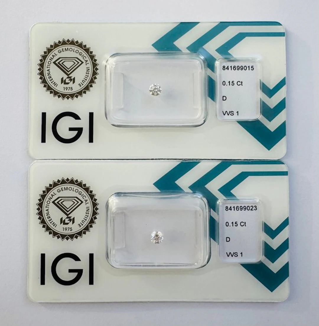 No reserve price - 2 pcs Diamond (Natural) - 0.30 ct...