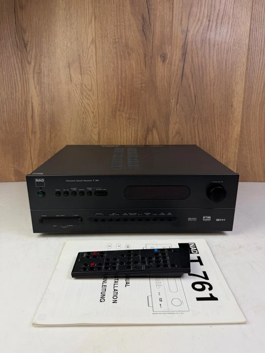 NAD - T761 Solid state multi-channel receiver