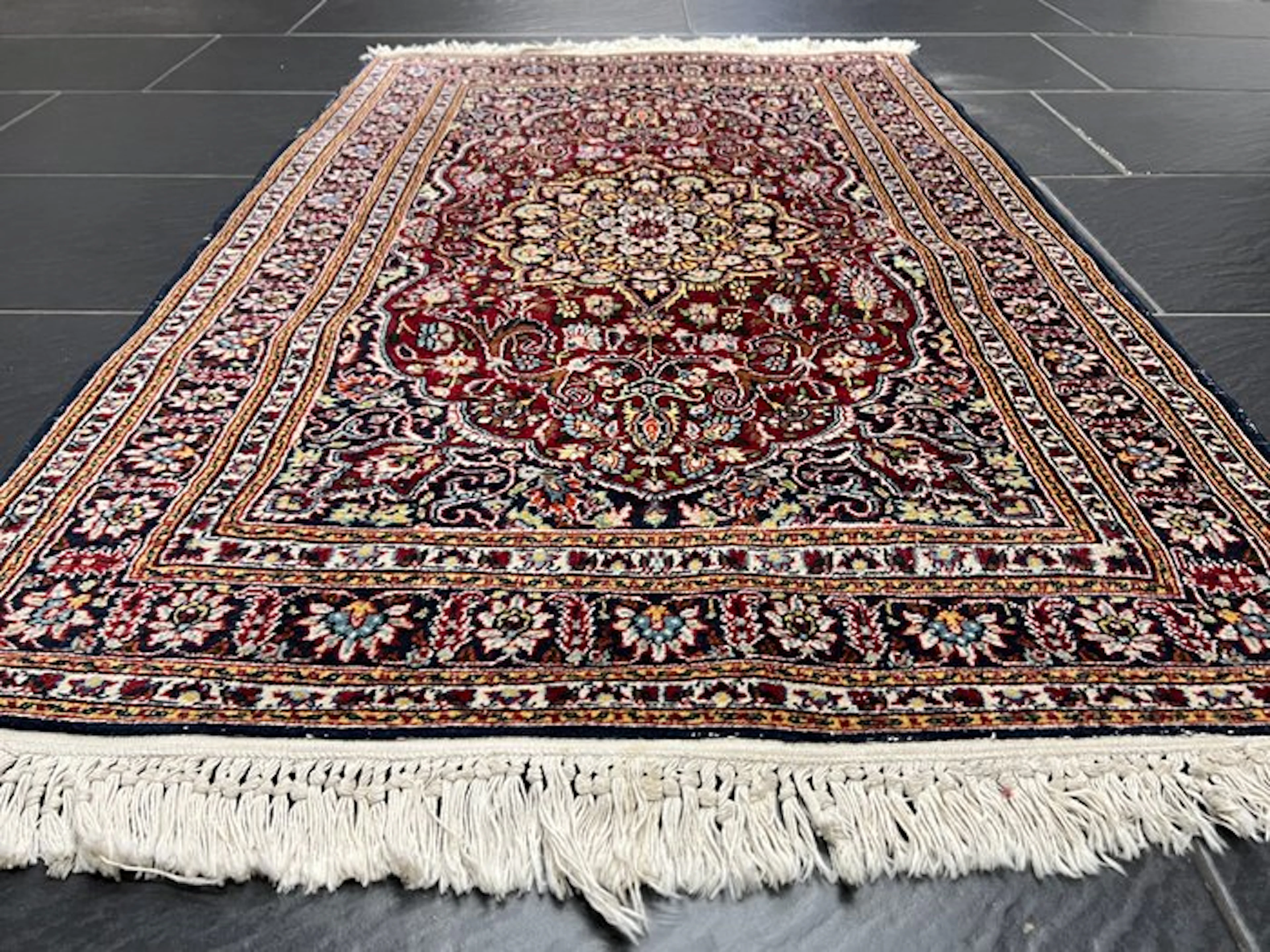 Keshan - Carpet - 120 cm - 77 cm