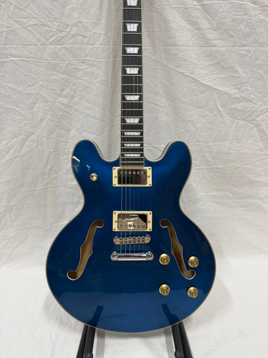 Lintage Guitars - HBT-101-TBL Hollowbody (Blue High Gloss) - - Electric guitar