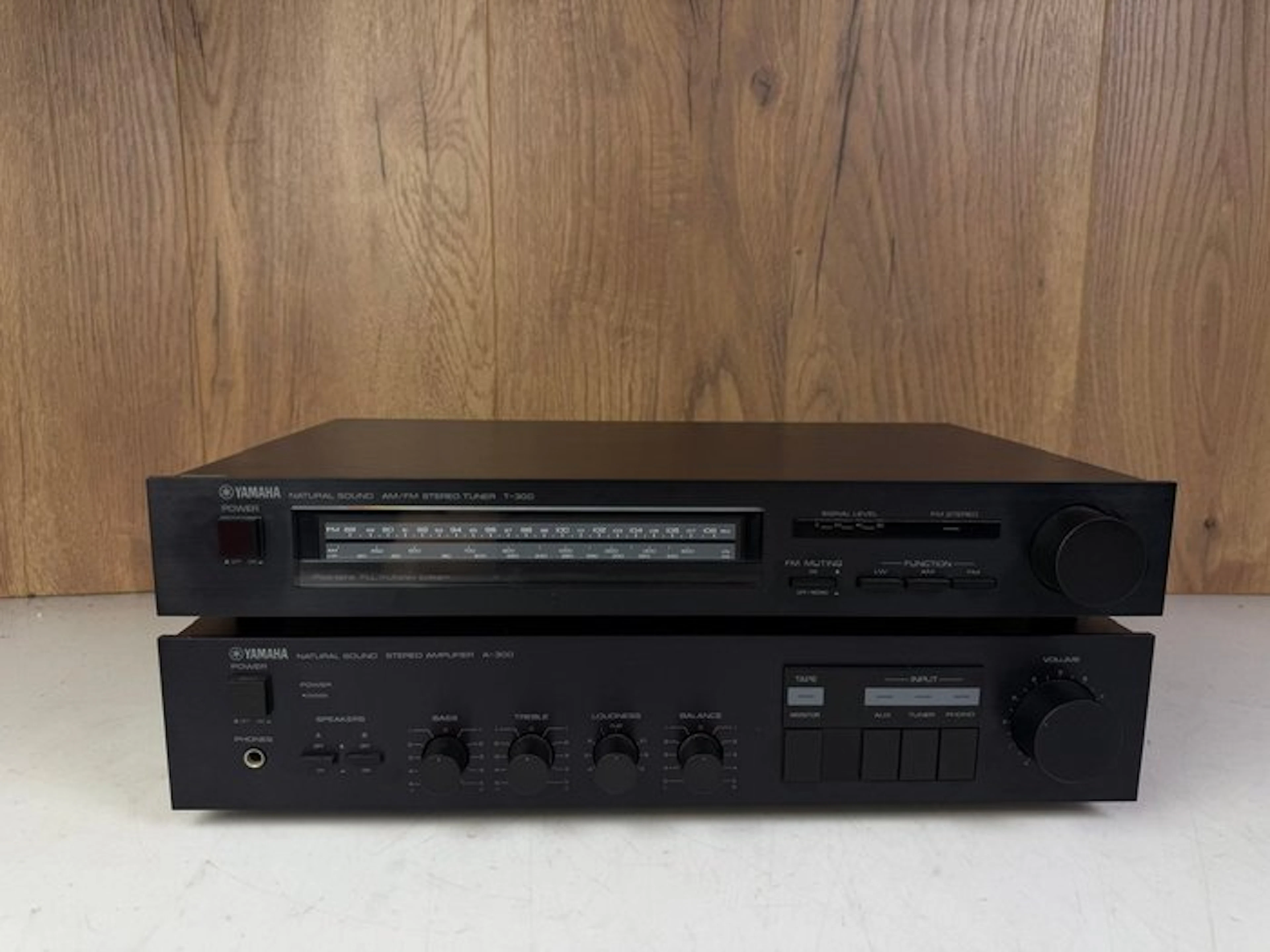 Yamaha - A-300 Amplifier - T-300 Tuner Stereo set