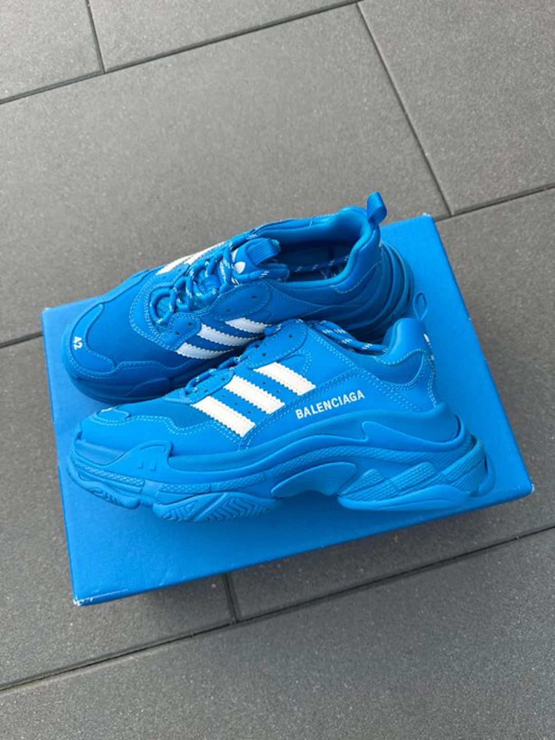 Balenciaga X Adidas - Triple S - Sneakers - Size: EU 42 - New with tags
