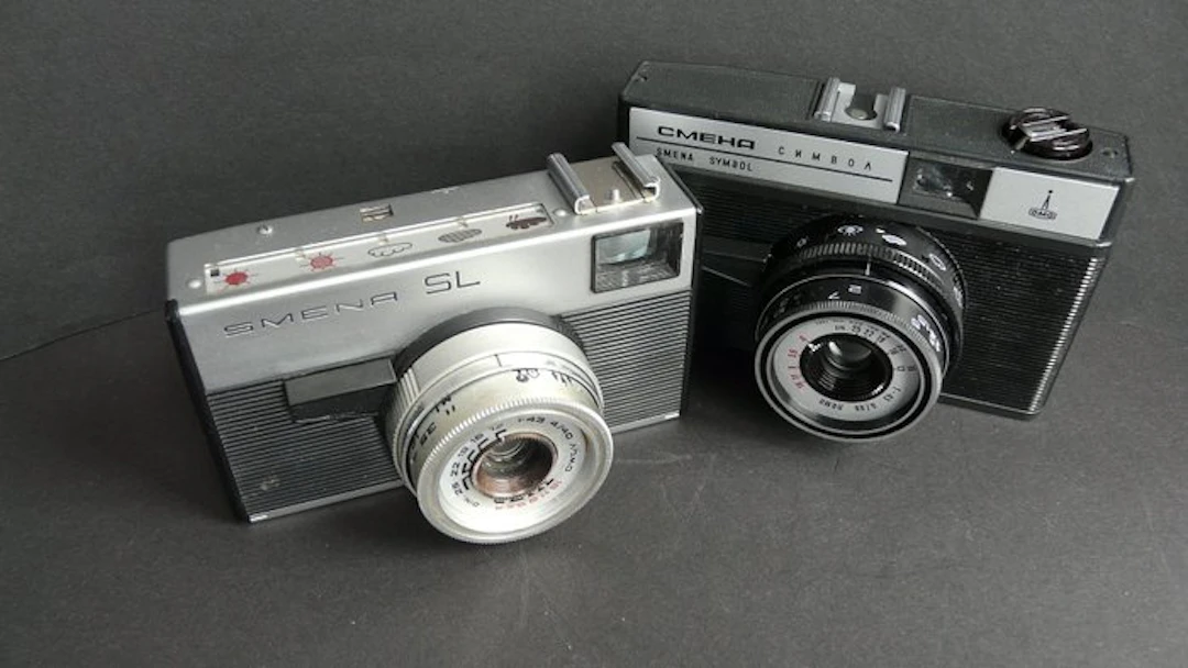 GOMZ Smena Symbol en Smena SL Analogue camera