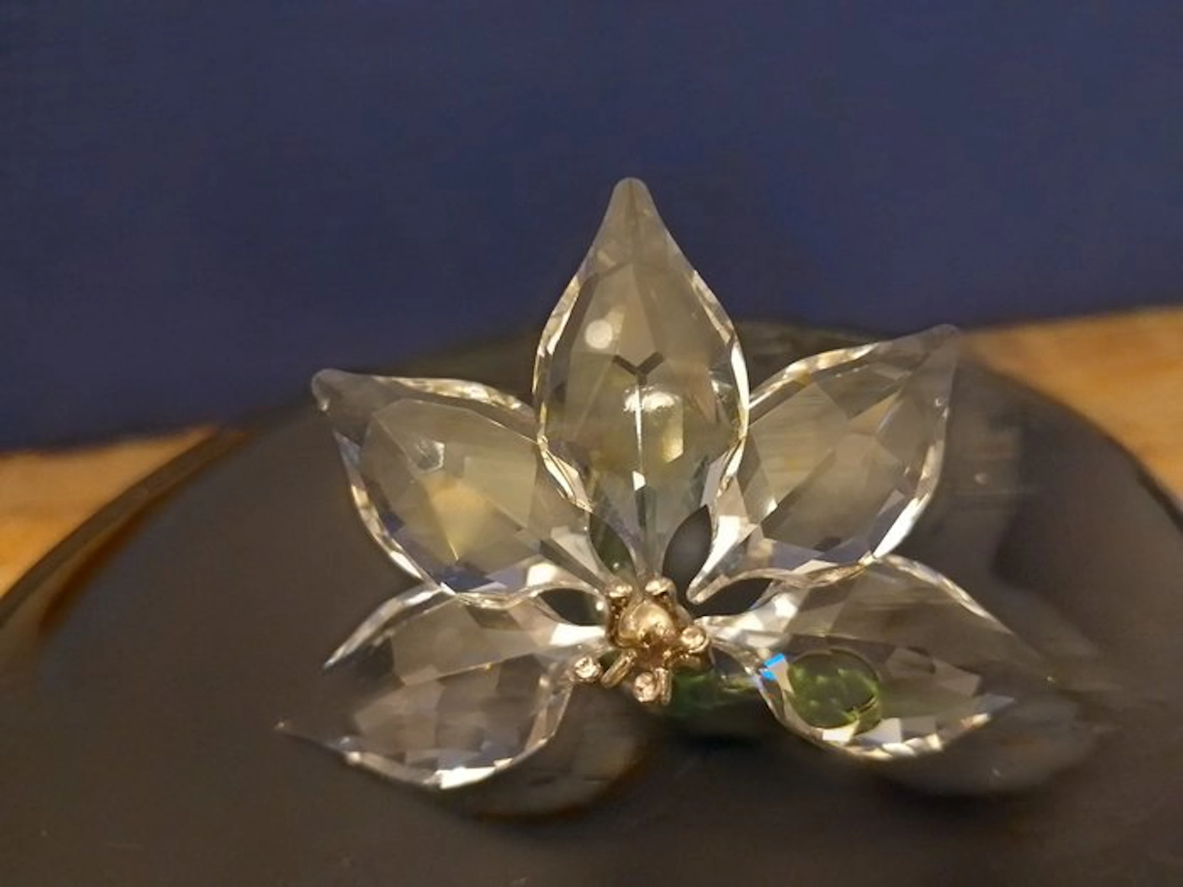 Swarovski - Figurine - 2013 Orchid - 1142858 - Box + Certificate - Crystal