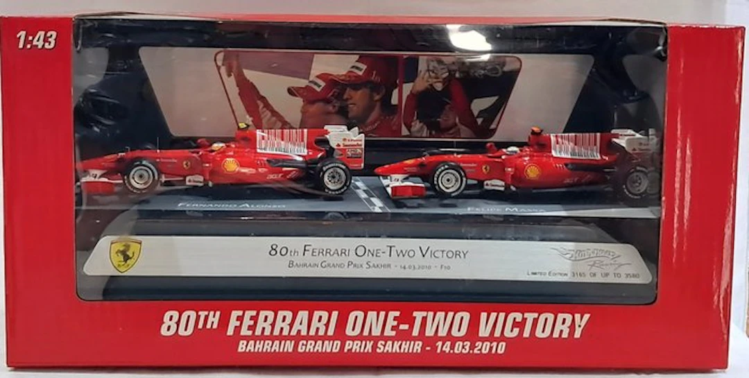 Hot Wheels 1:43 - Model race car - Ferrari F10 - HOT WHEELS RACING