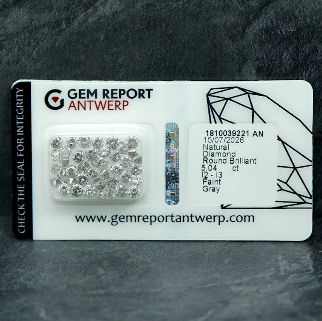 No reserve price - 41 pcs Diamond (Natural coloured)...
