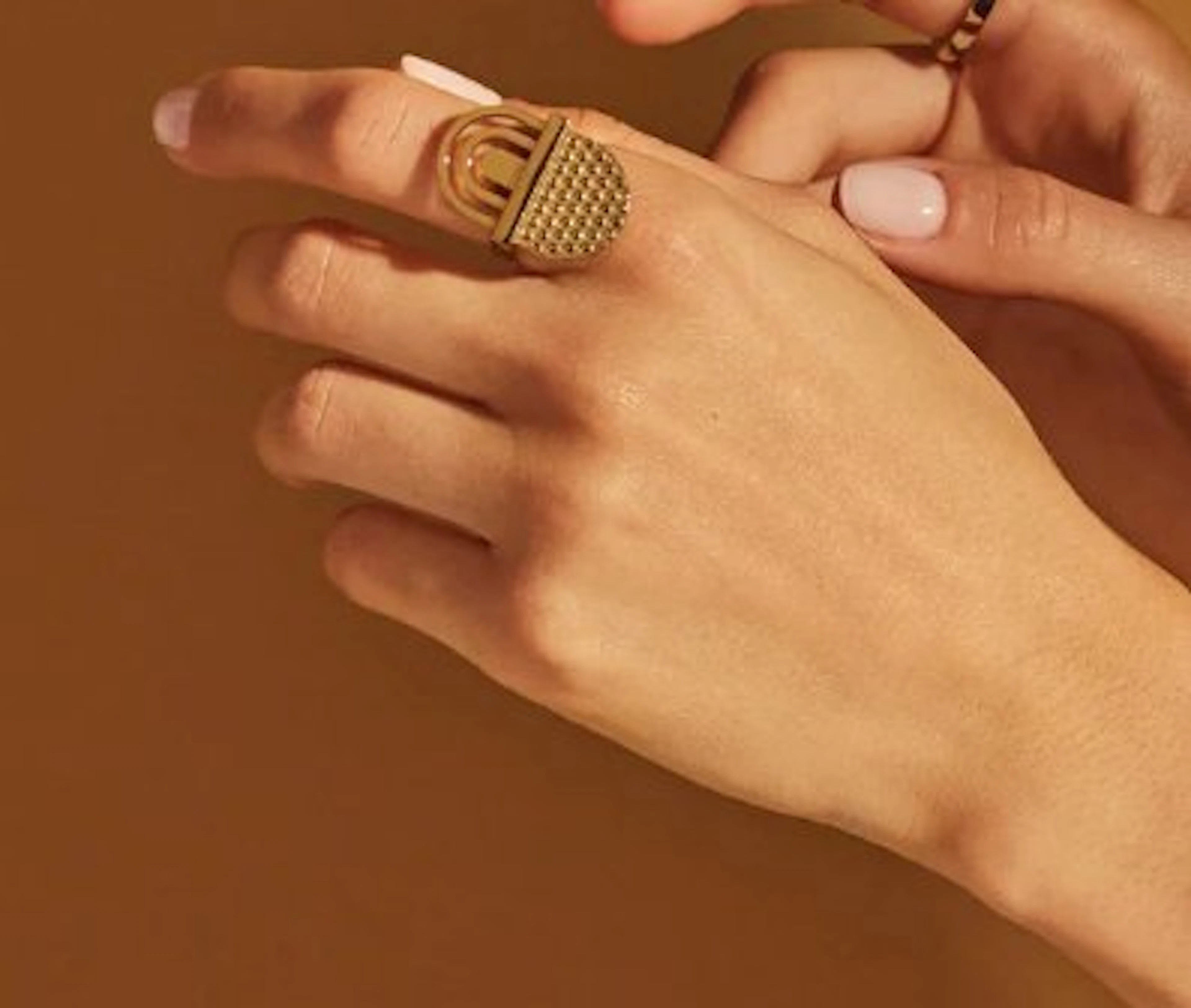Alessi - Steel, coated with hypoallergenic PVD, gold (S) - Ring