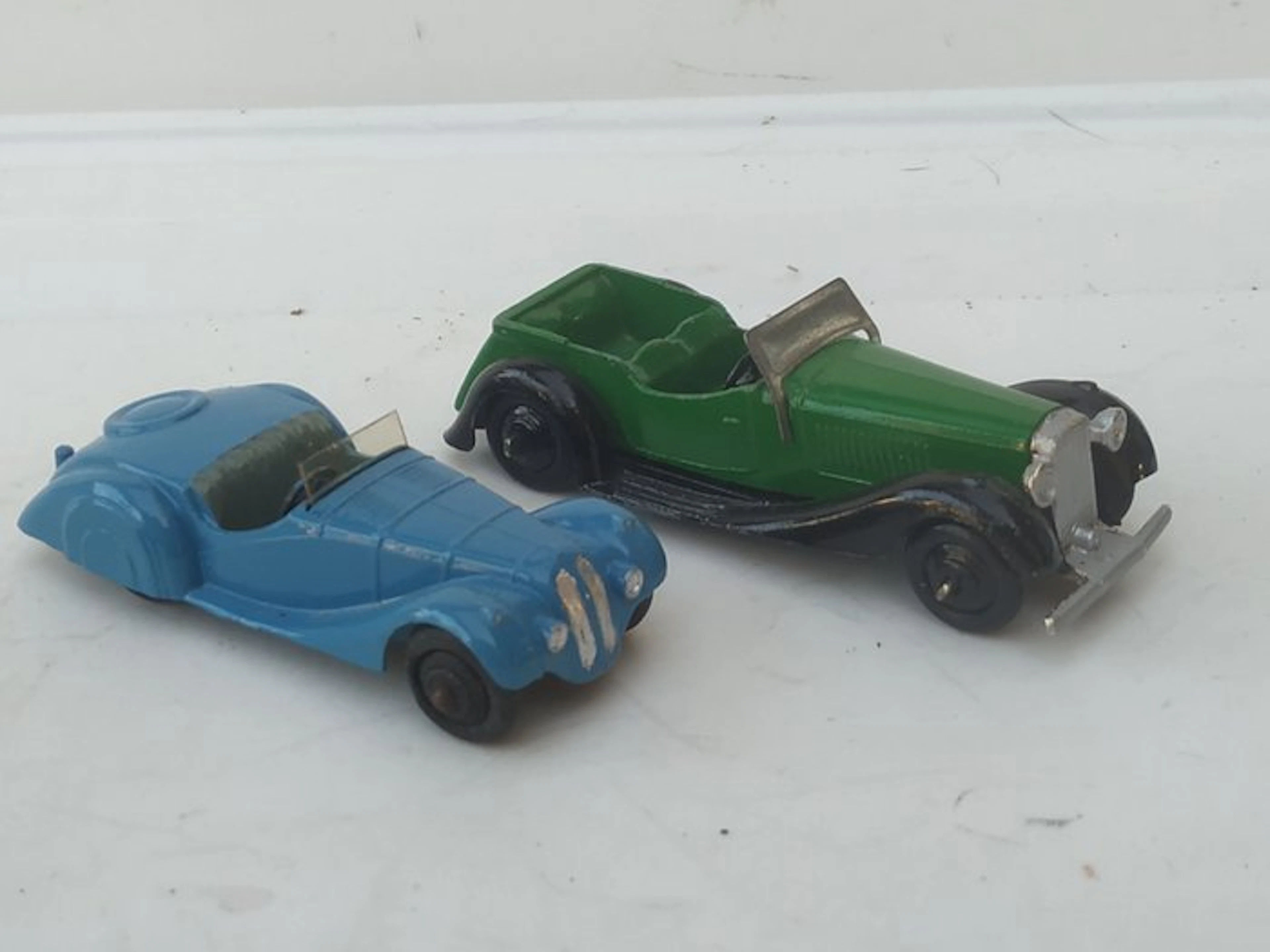 Dinky Toys 1:48 - Model sports car (2) - Pre War First...