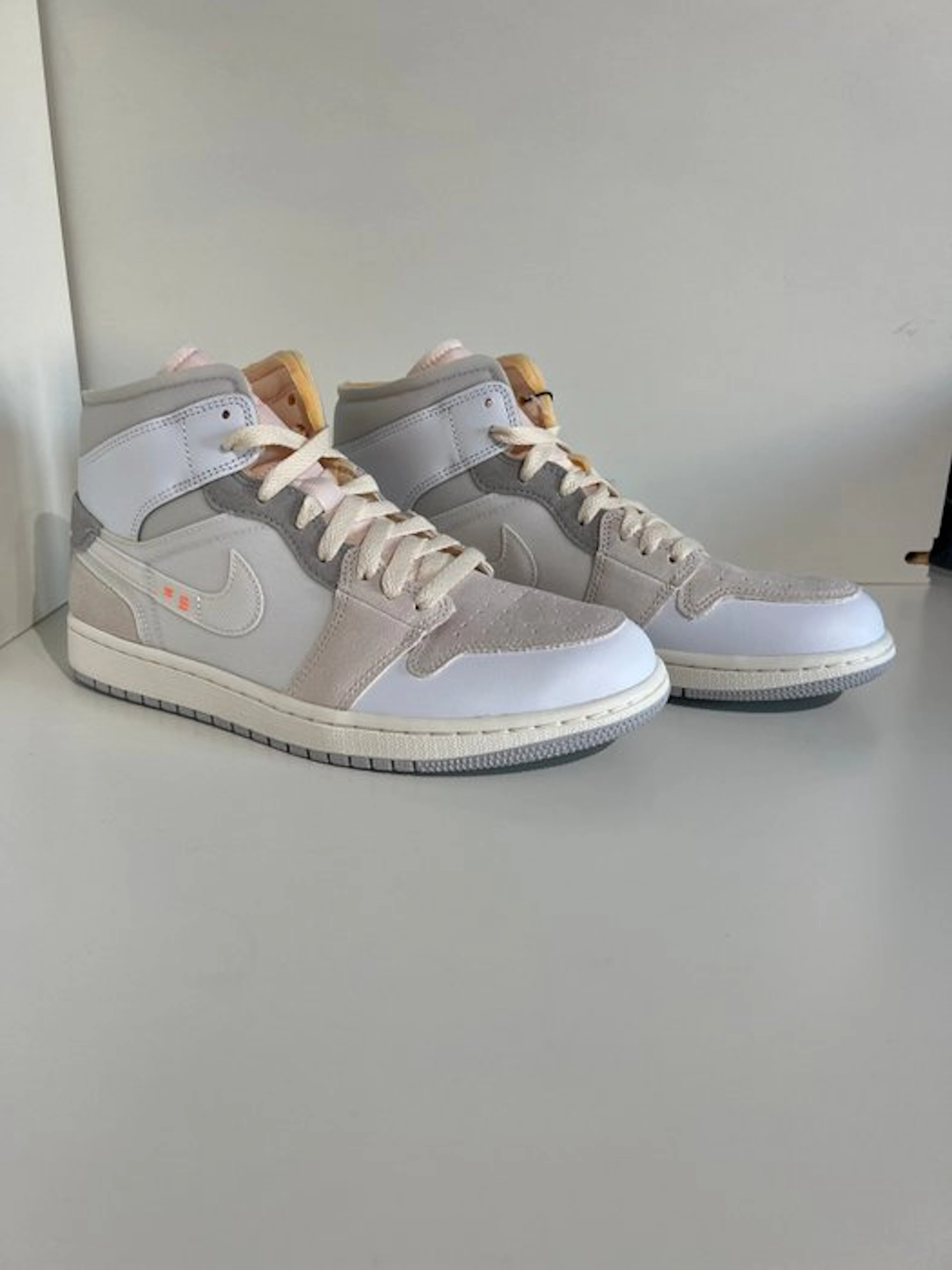 Nike - Air Jordan 1 Mid - Sneakers - Size: EU 42.5 - New with tags