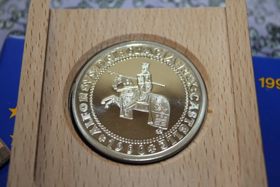 Spain. 5 Ecu 1990 Proof (No reserve price)