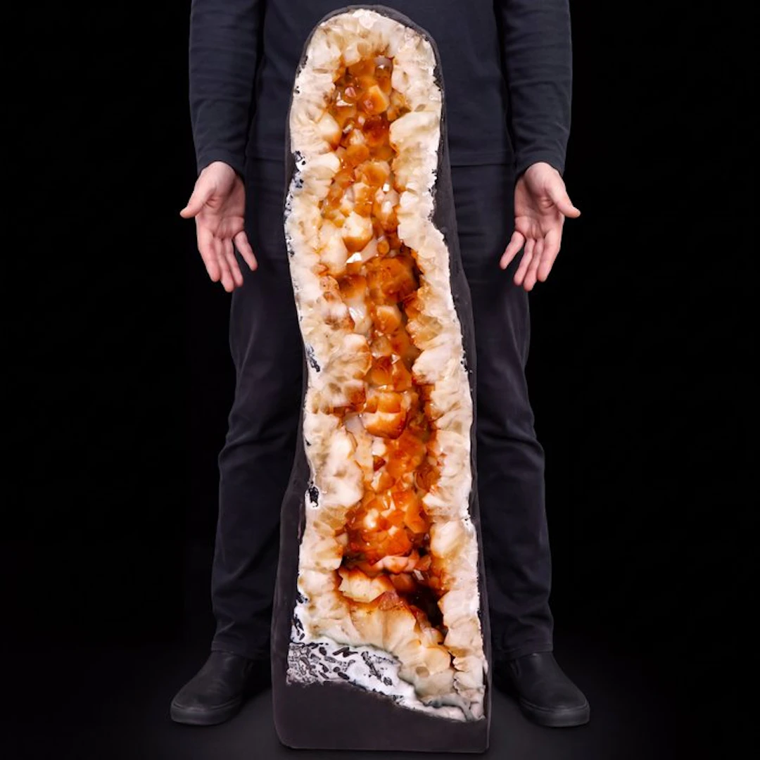 Citrine - Cathedral Geode - 78x21x25 cm- 47 kg
