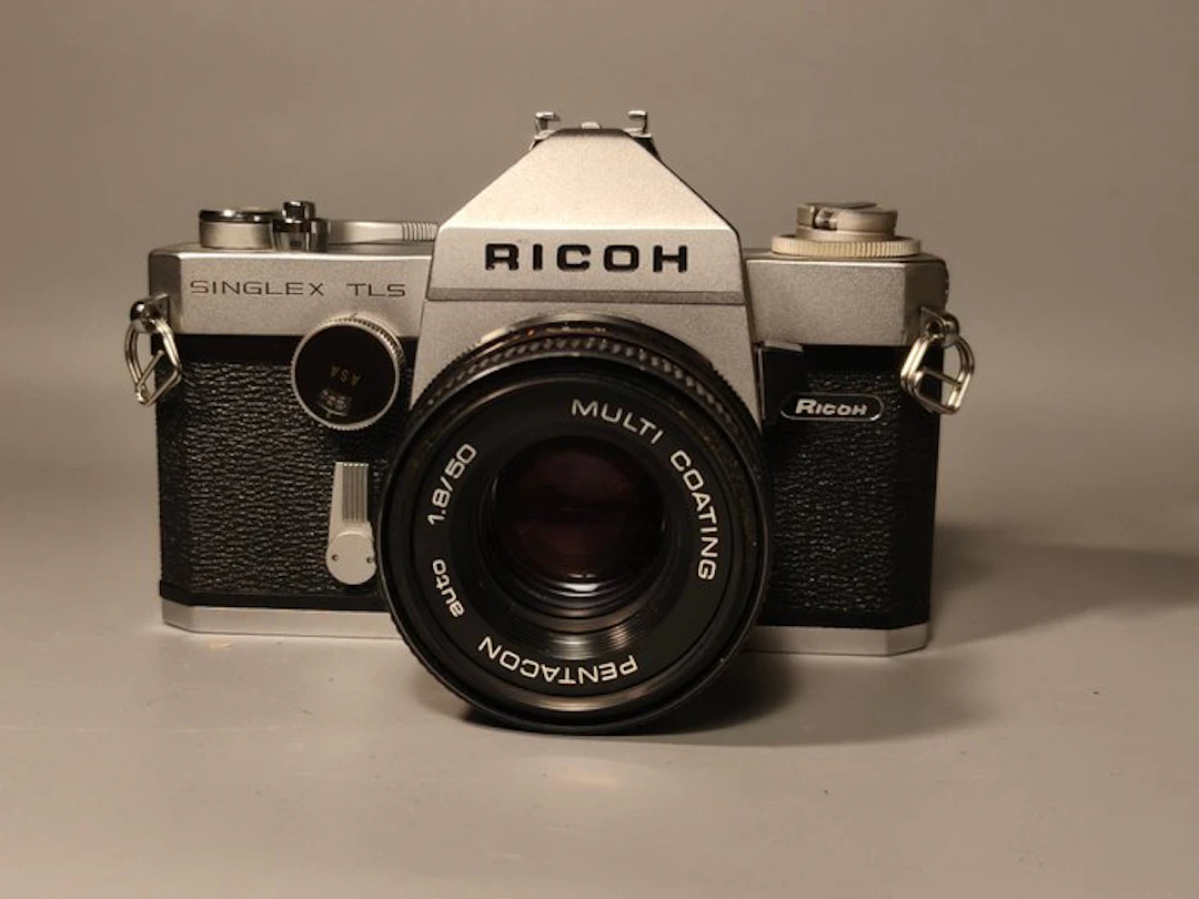 Ricoh Singlex TLS + Pentacon Auto 50 mm f/1.8 Analogue camera