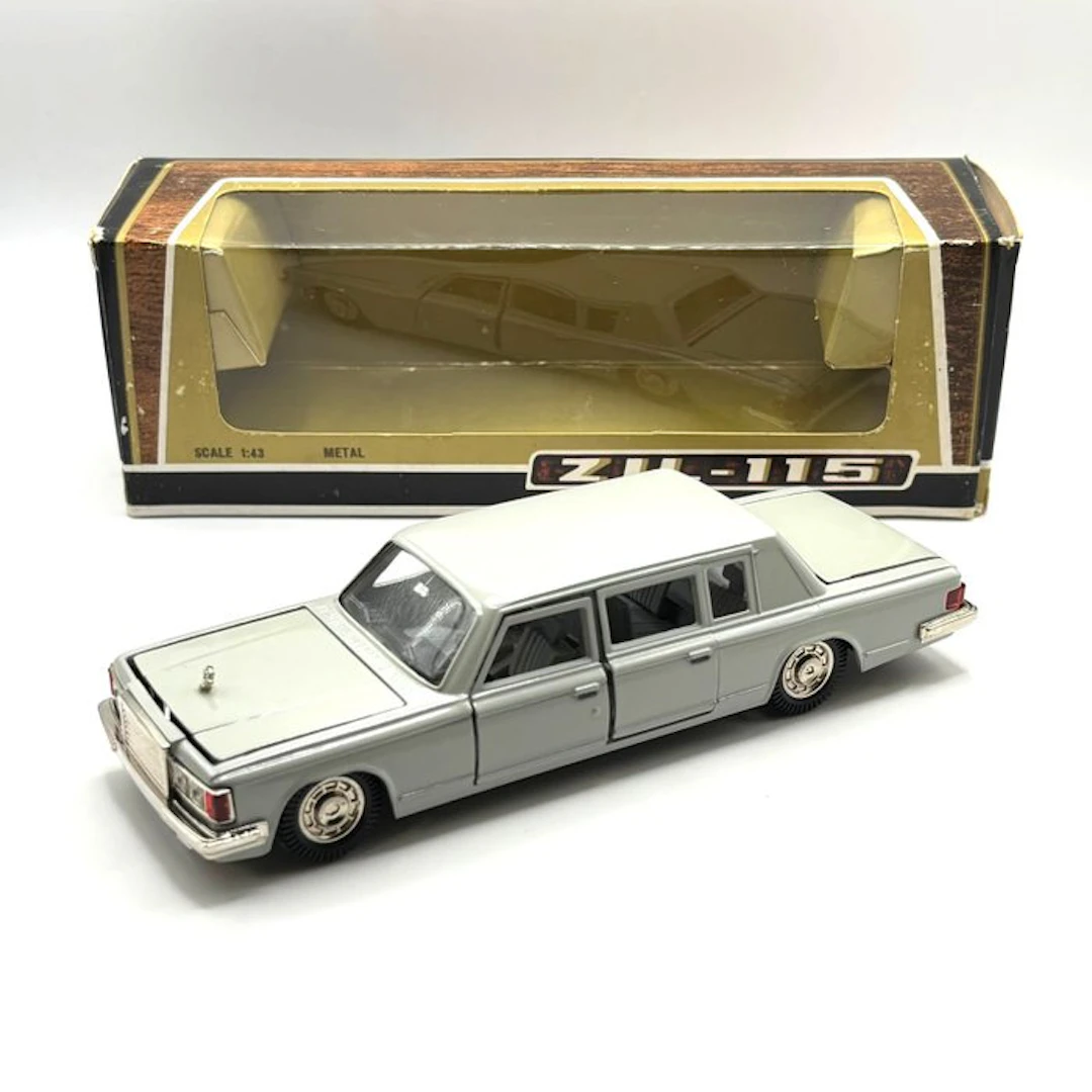 Novoexport 1:43 - Model car - USSR ZIL-115 Limousine (Rare Grey Version)