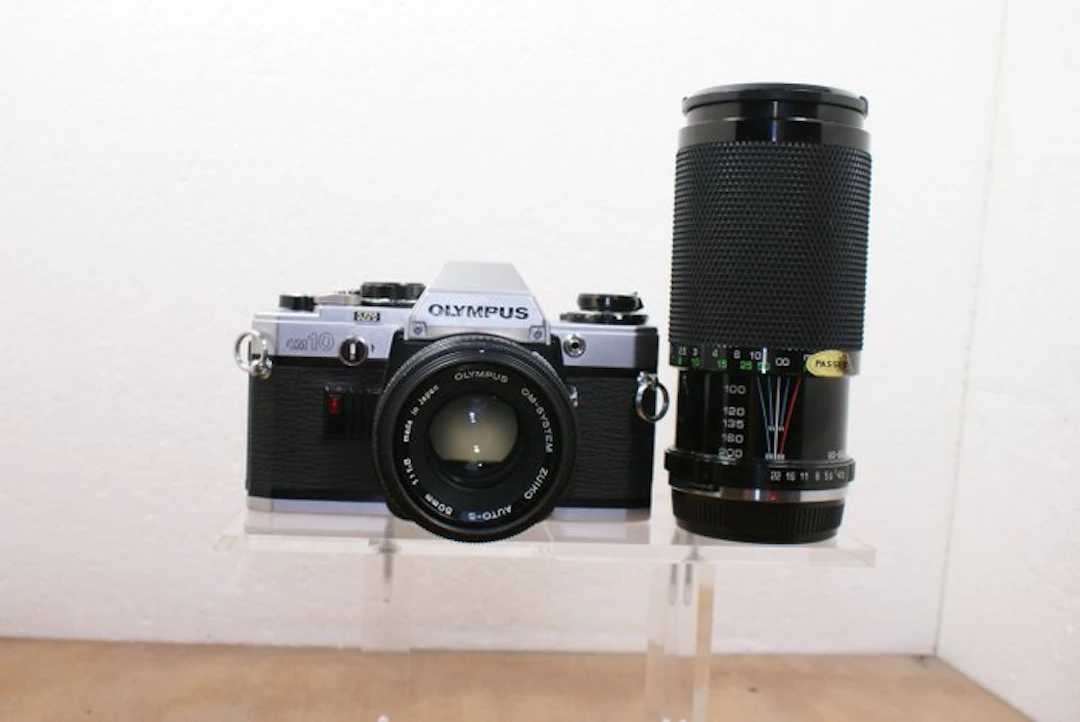 Olympus Olympus OM -10 +F Zuiko Auto-s 1.8/50//Soligor...
