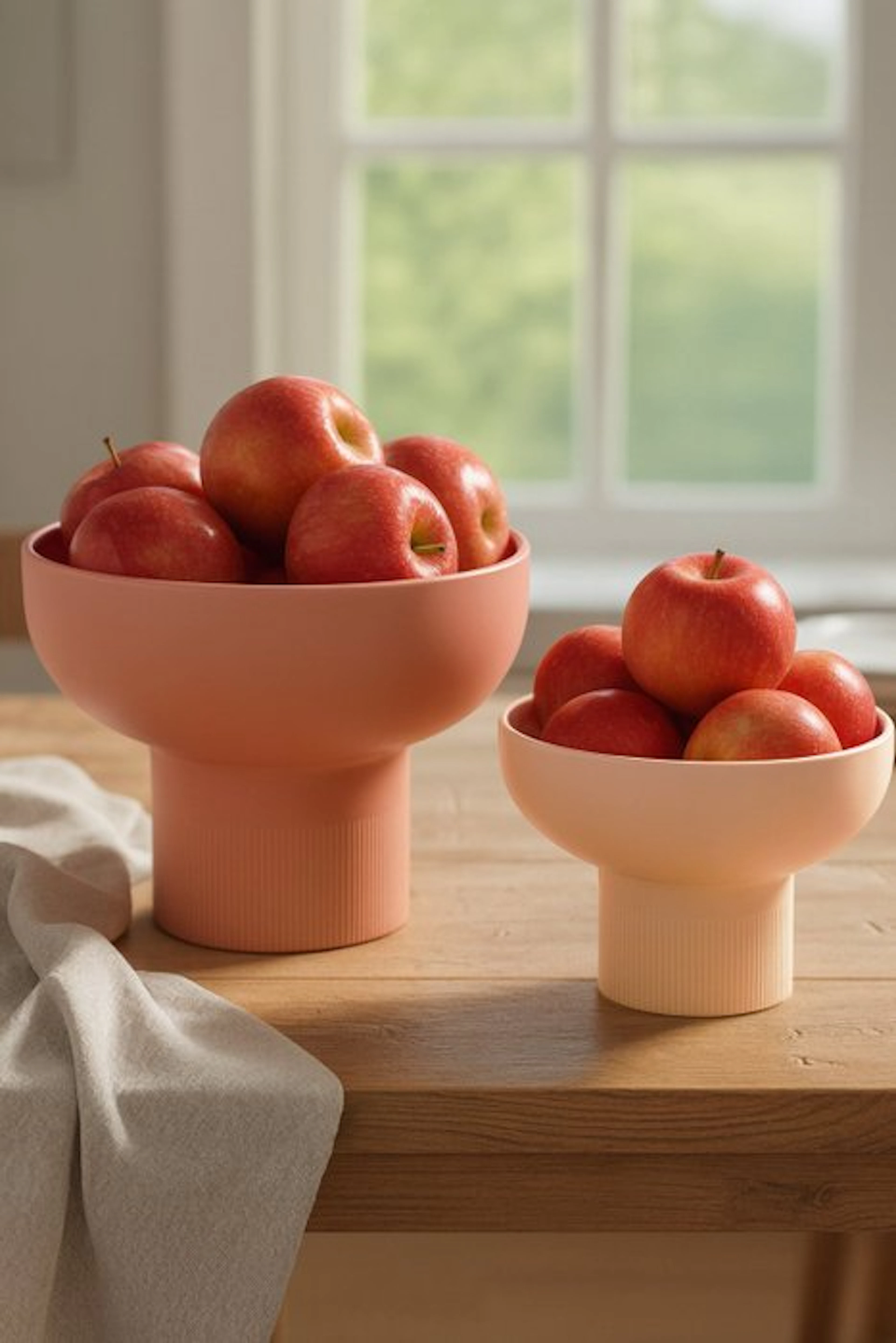 Cloudnola - Renée Vendrig - Fruit bowl (2) - Catawiki...
