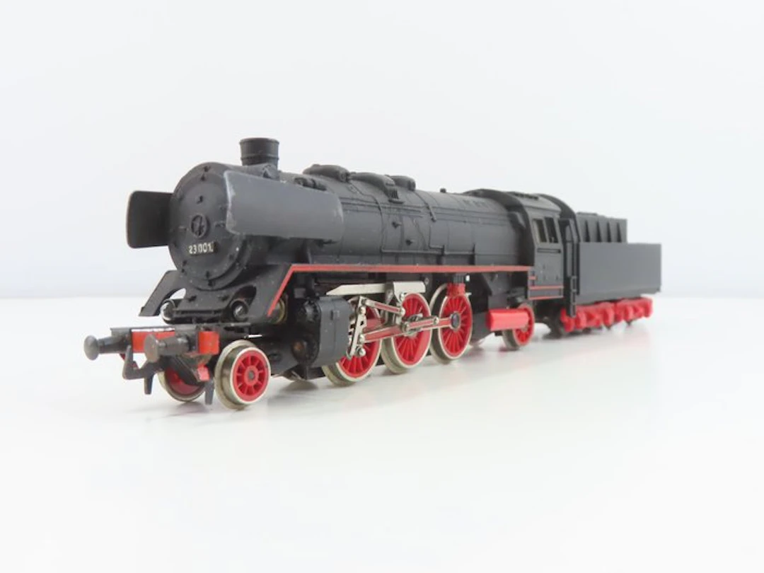 Piko H0 - 108/757 - Steam locomotive with tender (1) - BR 23 - DR (DDR)