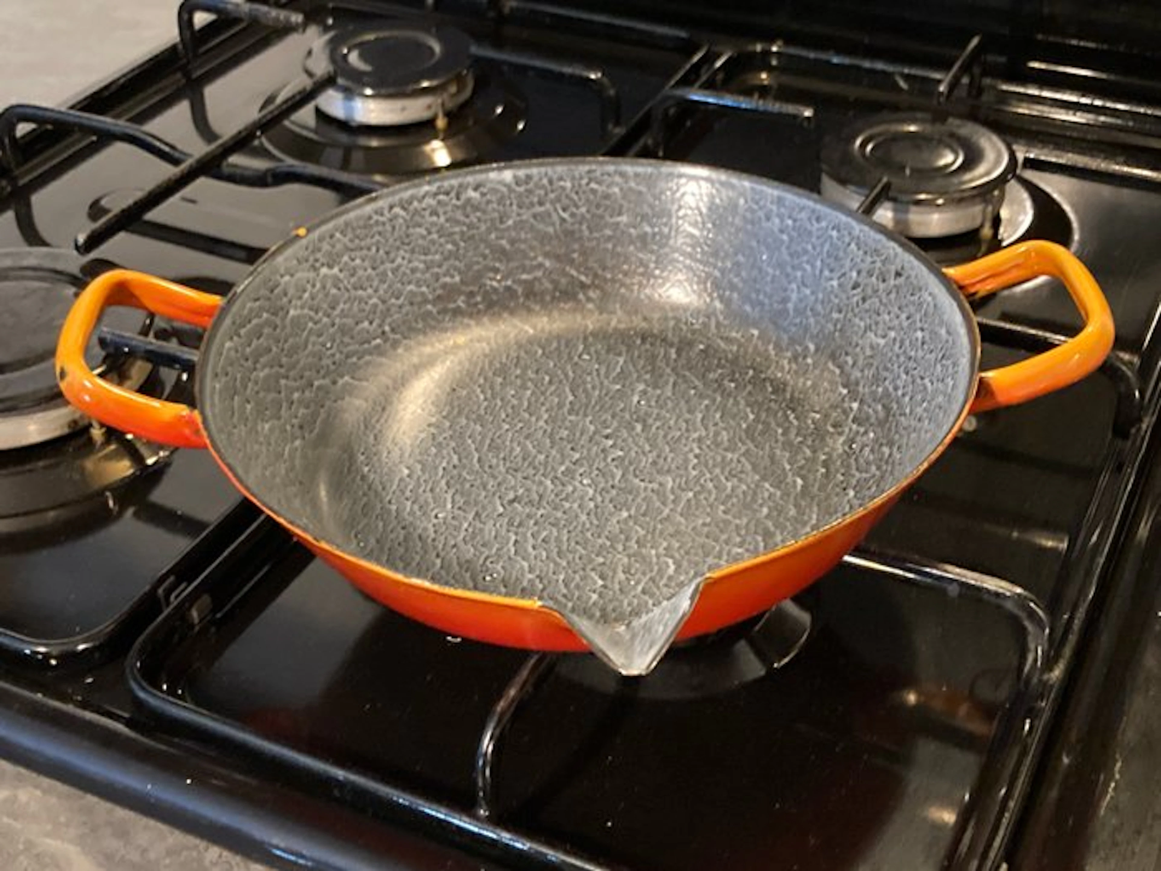 Baking dish - source, Enamel