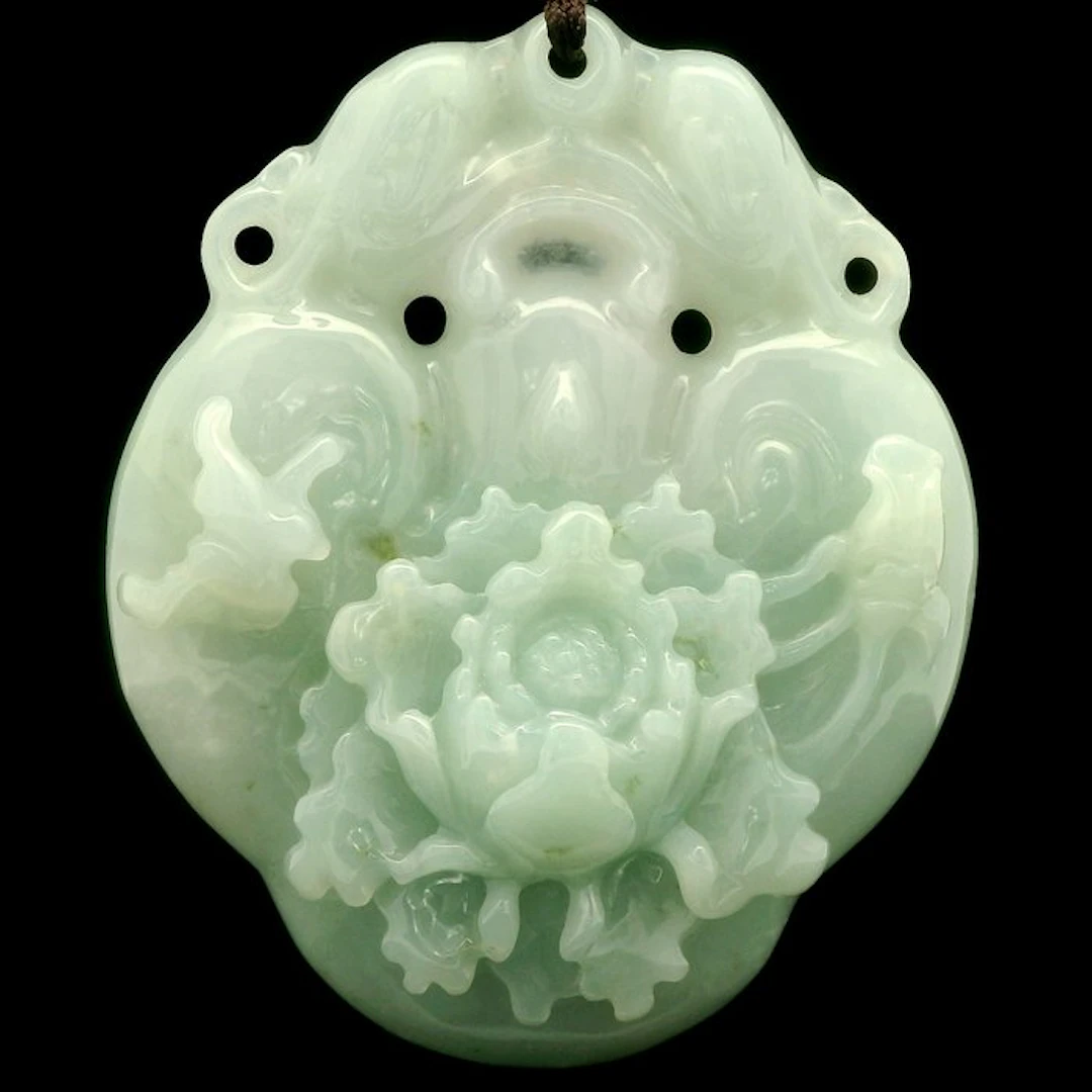 Jade - Jadeite Pendant – Hand-Carved Blossom Motif – NGTC...