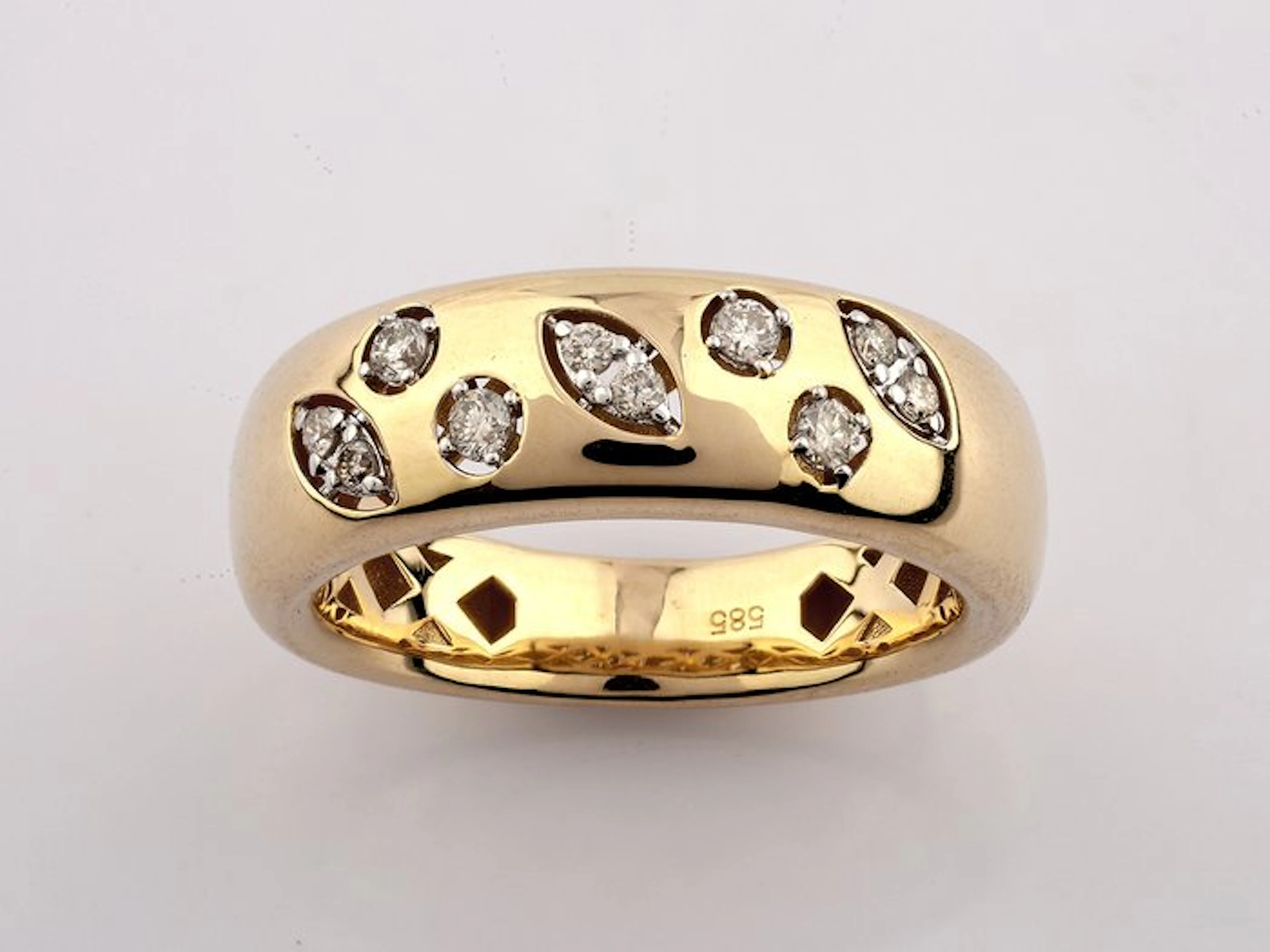 Ring - 14 kt. Yellow gold - 0.19ct. tw. Diamond (Natural)