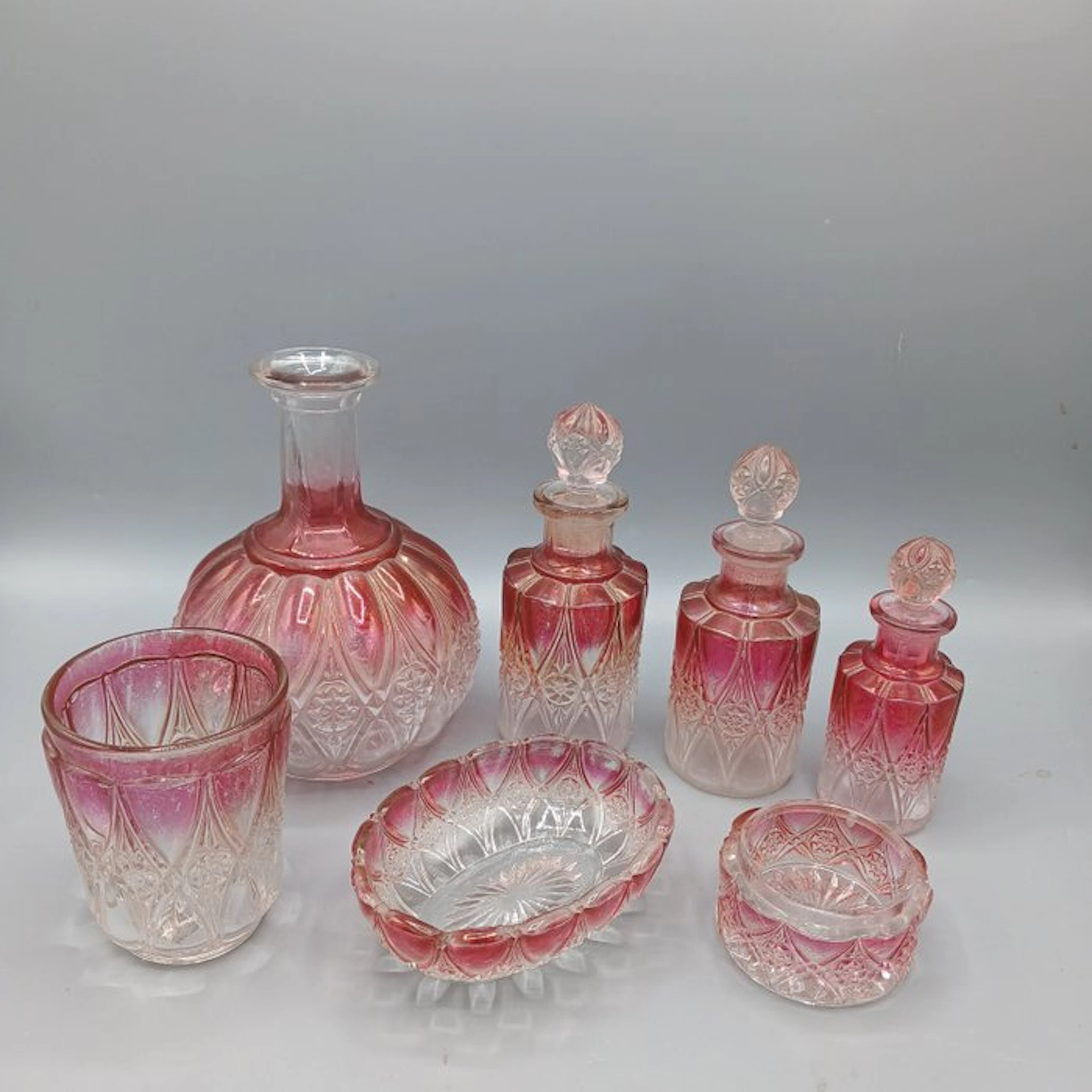 Scailmont - Perfume flask (7) - Valembert - Glass - Rare outfit