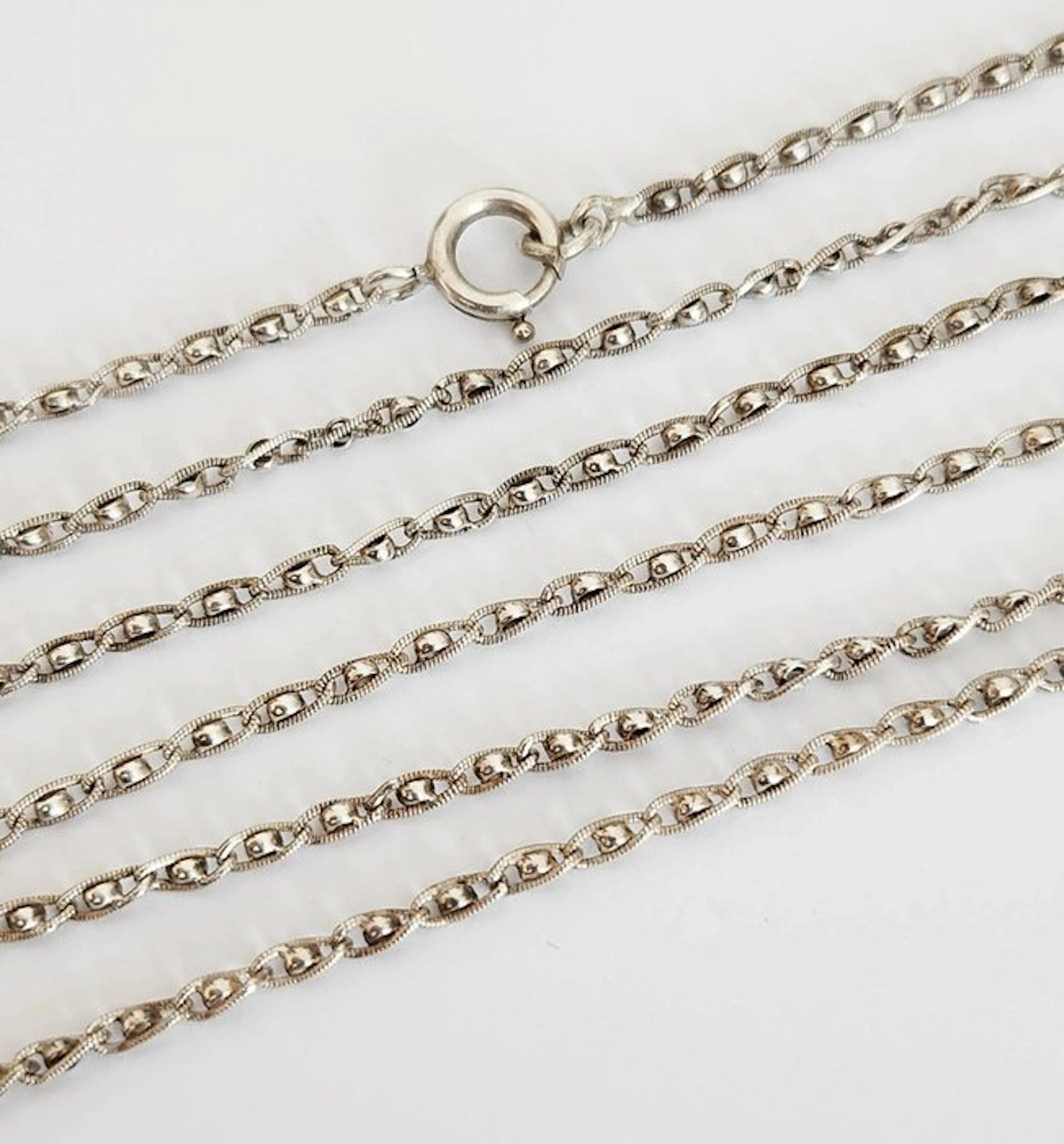 No reserve price - Chain Silver