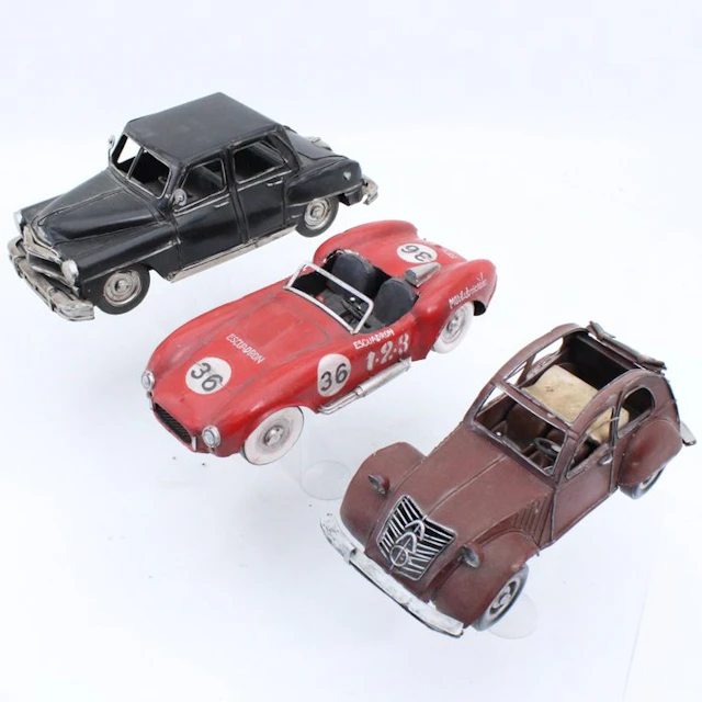 Decoratie Blikken modelauto's - Toy Citroen 2CV -Ferrari...