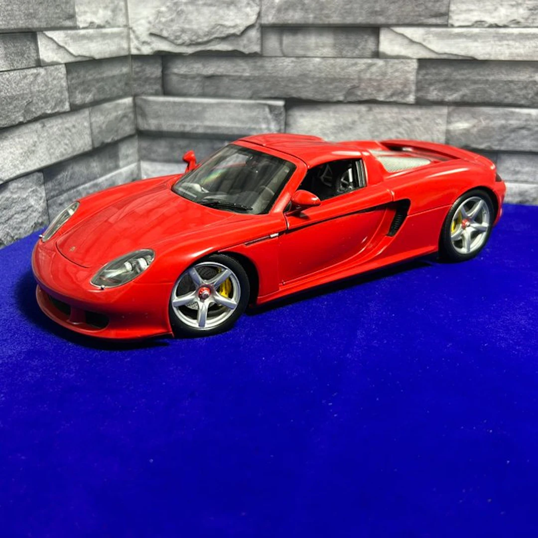 MiniChamps 1:18 - Model car - Minichamps 1:18 Porsche...