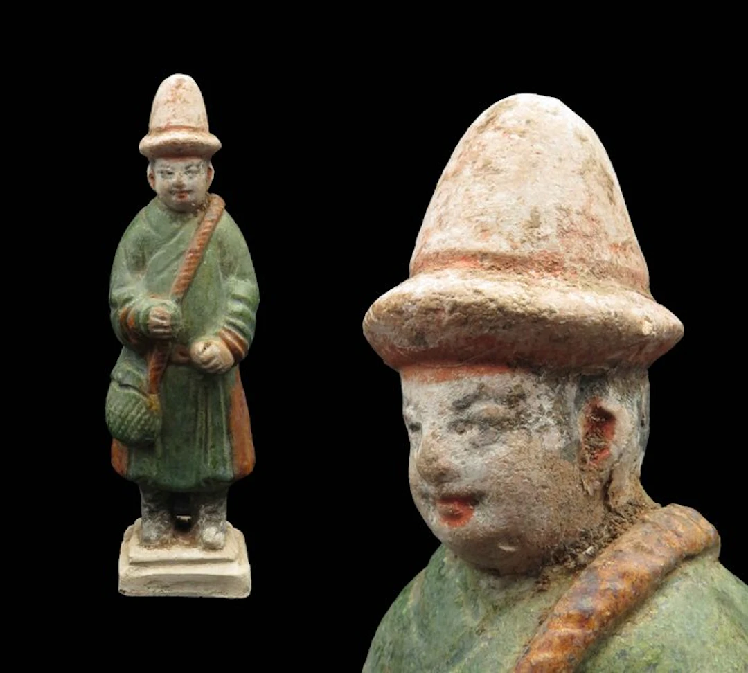 Ancient Chinese, Ming dynasty Terracotta Glazed Figurine/Offerant