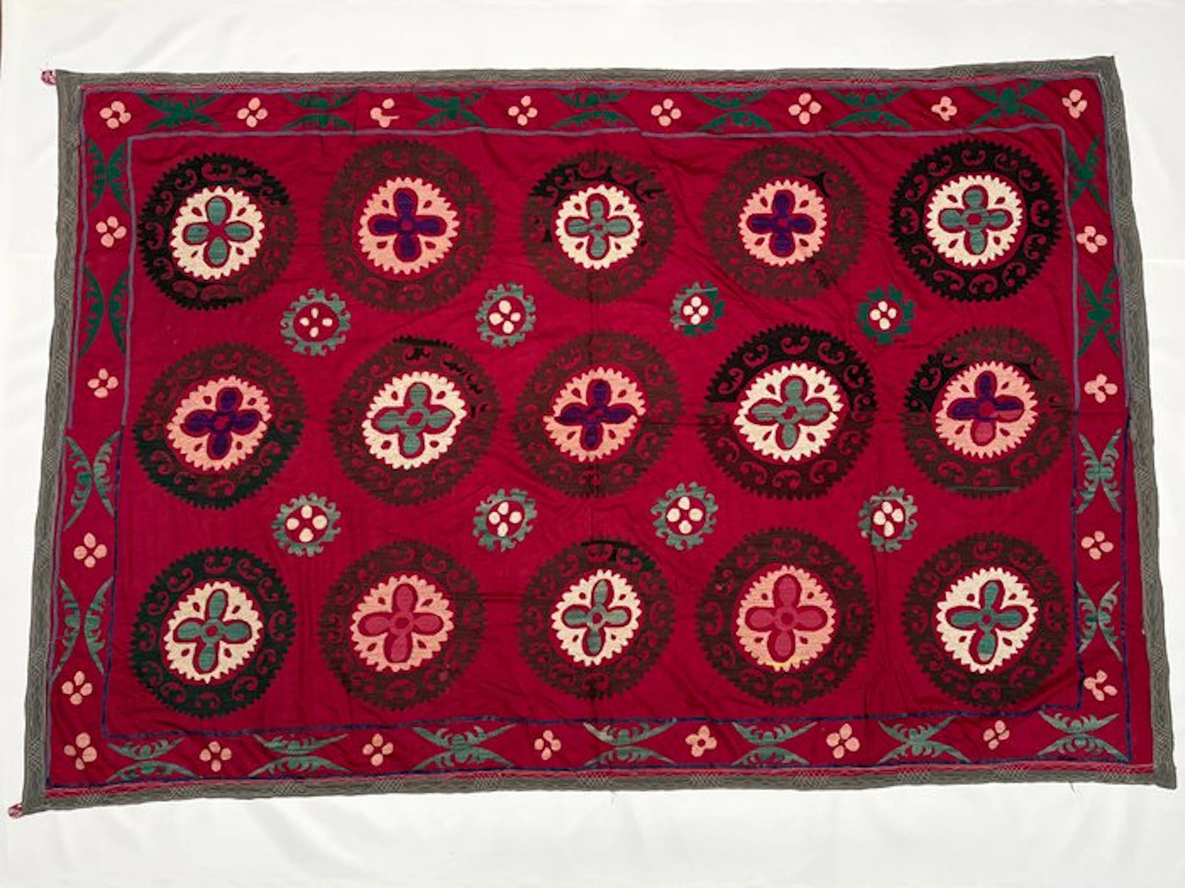 Suzani - Uzbekistan (No reserve price)