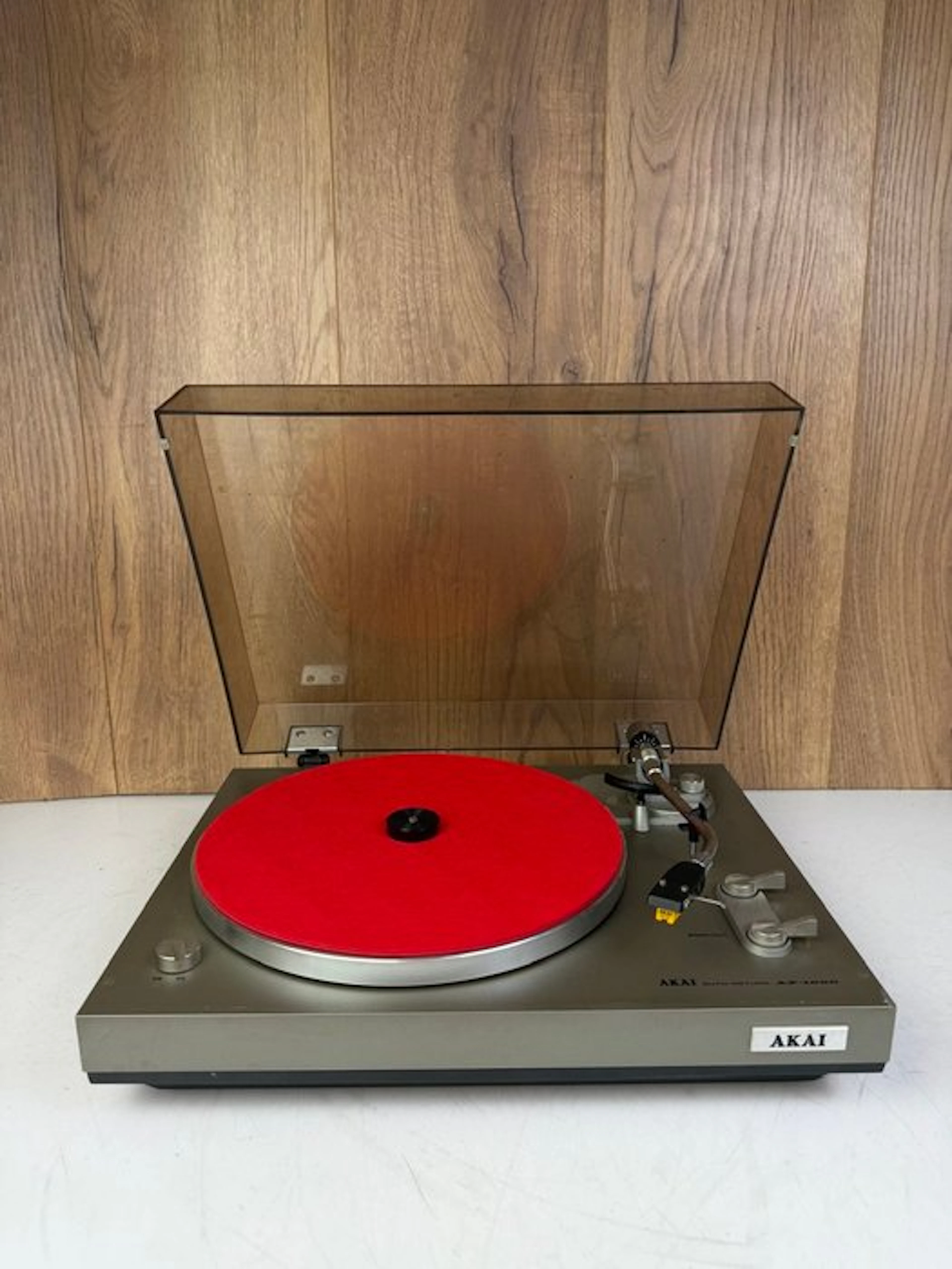 Akai - AP-100C Turntable