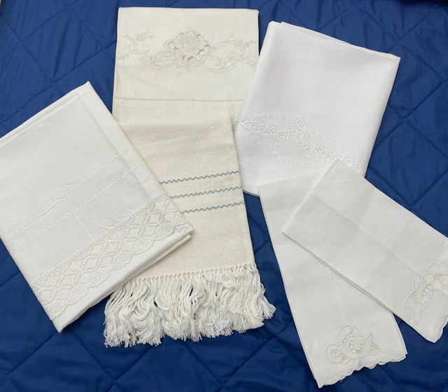 ancient embroidery technique - Towel (6) - 1.22 cm - 70 cm - antique towel