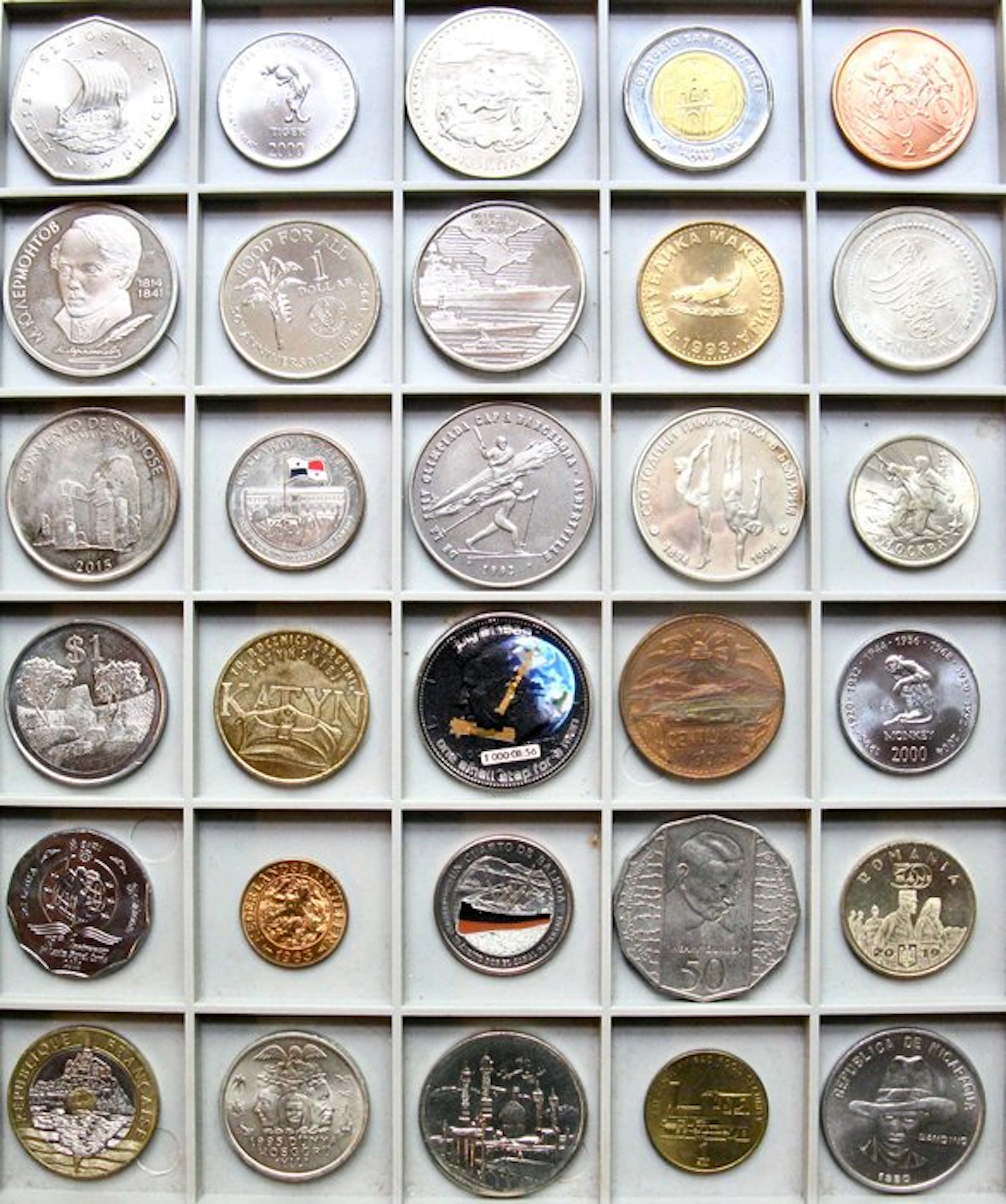 World. 30 Different Nice Quality Coins | 1963-2022 |...