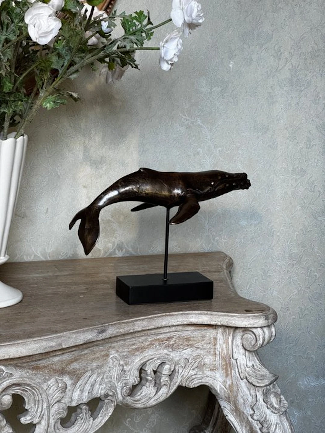 Statue, No Reserve - Bronze Patinated Whale Soaring on...