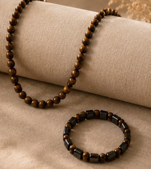 Stunning two-piece jewellery set Tiger Eye necklace and a...