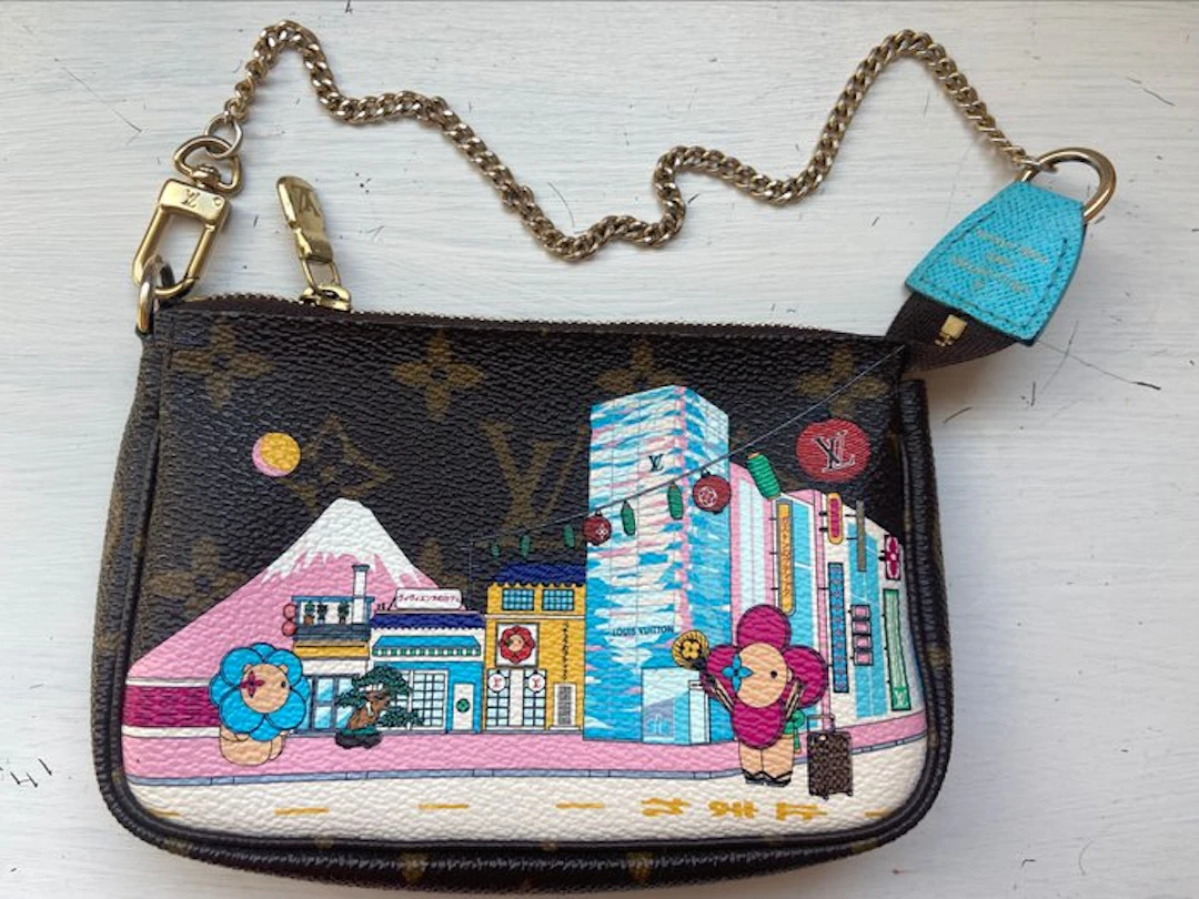 Louis Vuitton - Mini Pochette Accessoires - Handbag