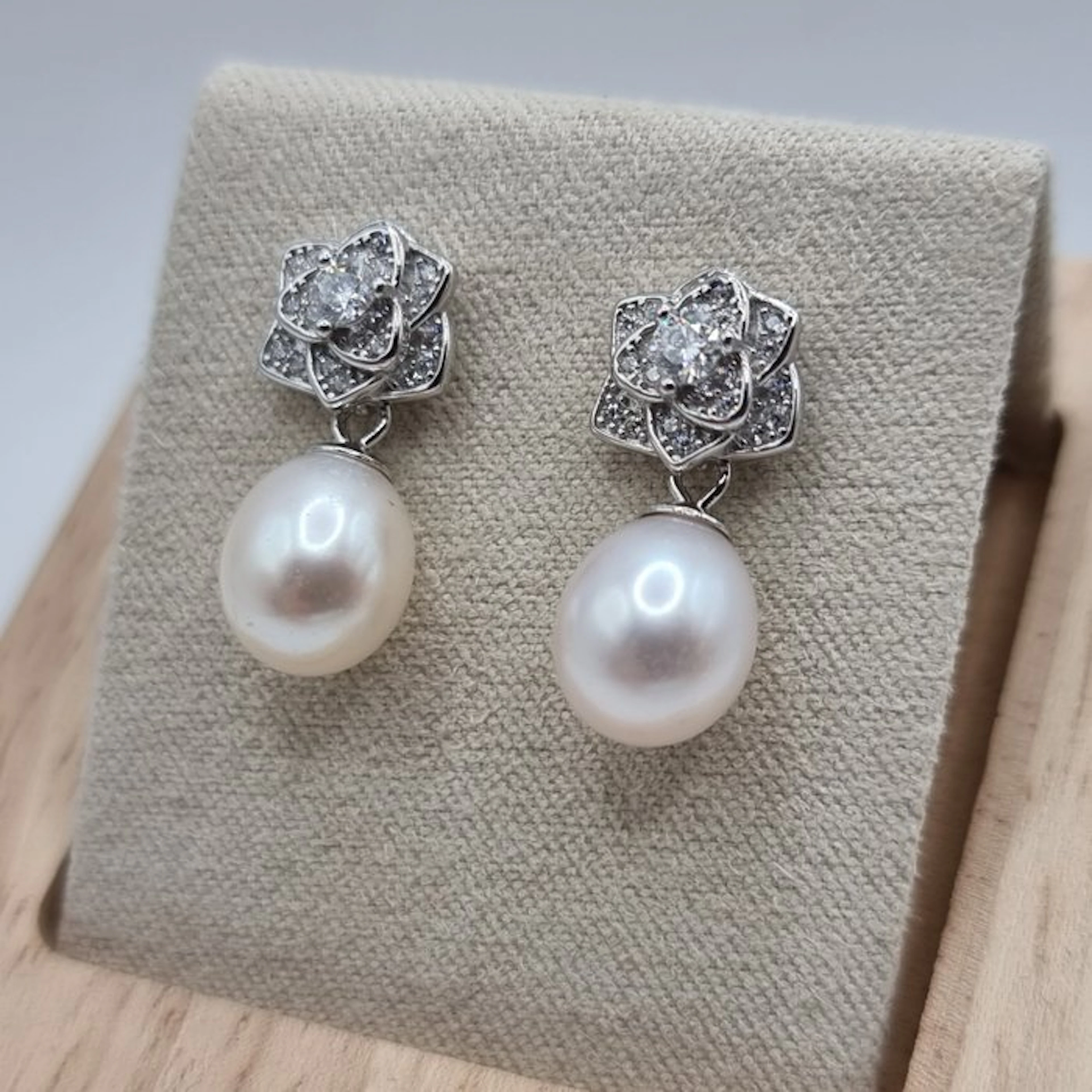 No reserve price - Earrings Silver Pearl