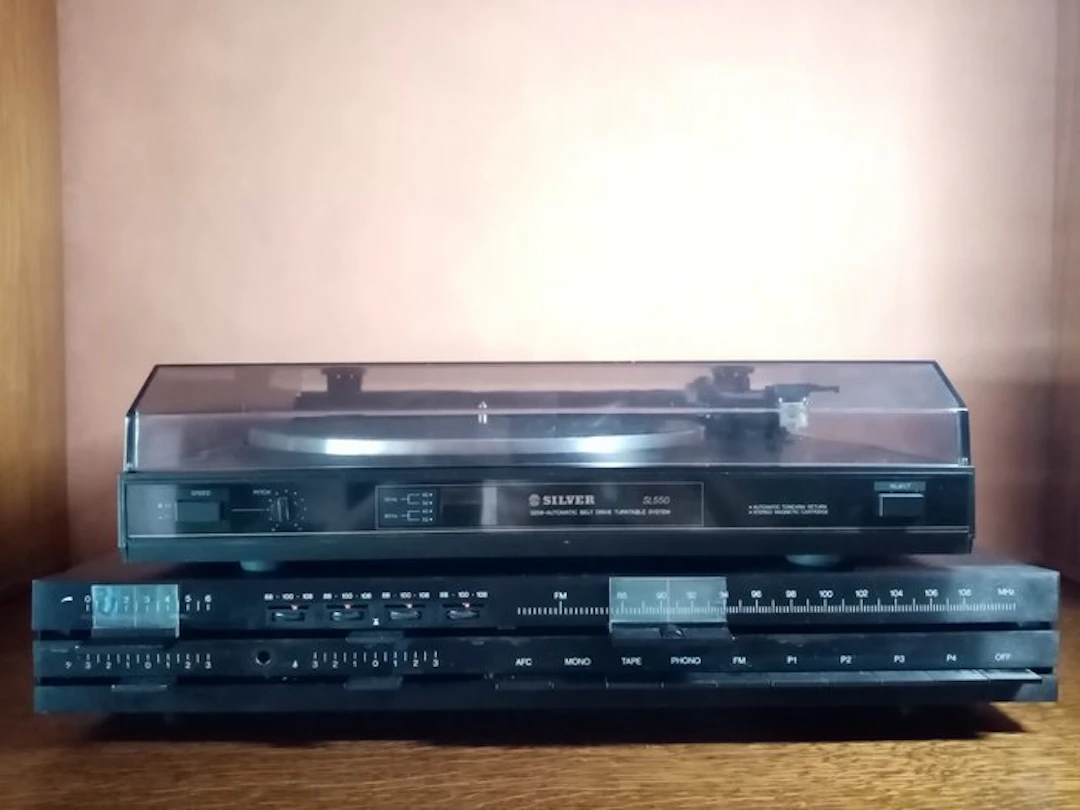 Custom, Silver - Custom Amp - SL-550 Hi-fi set