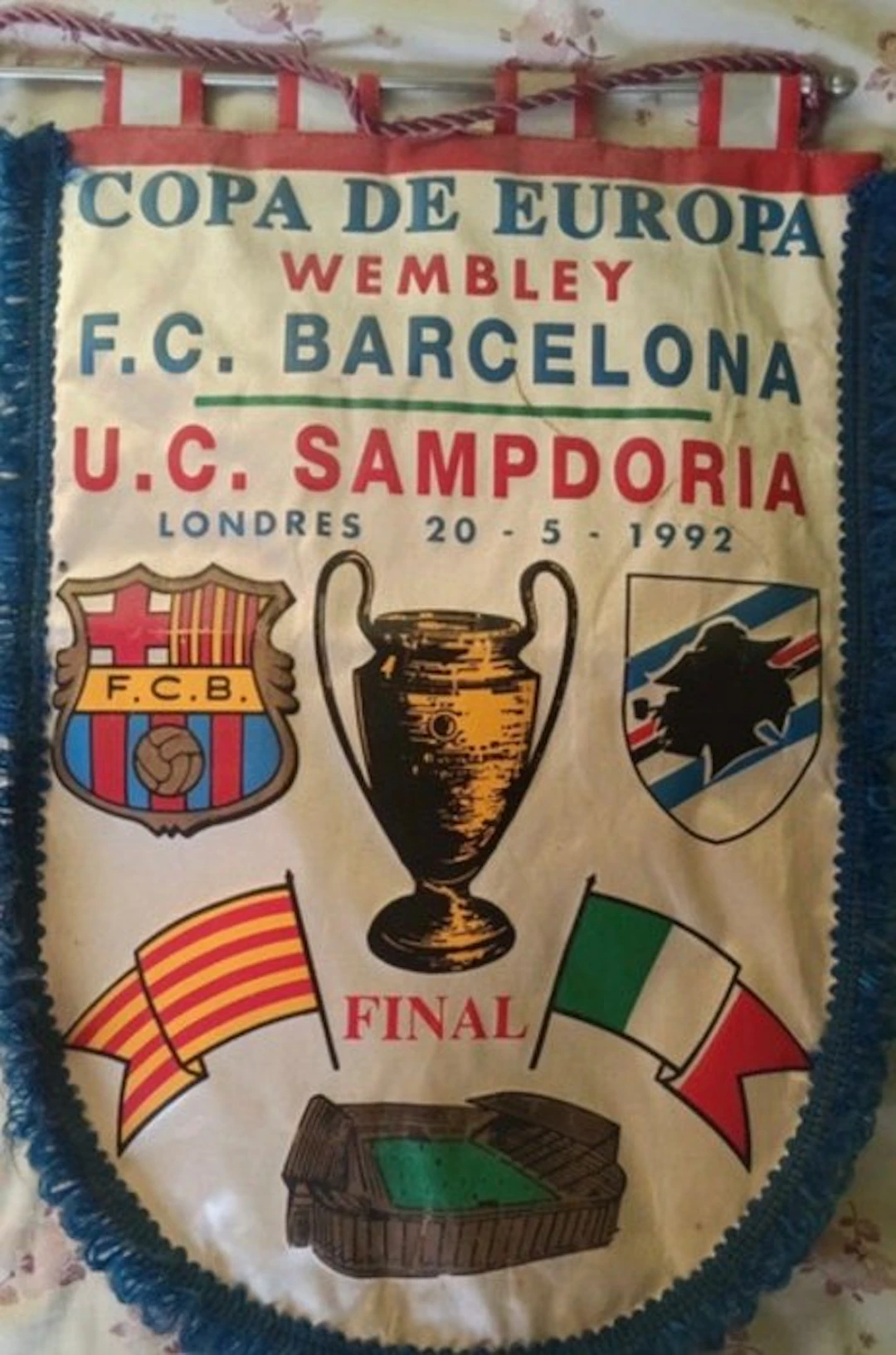 FC Barcelona - European Cup - 1992 - Flag / pennant