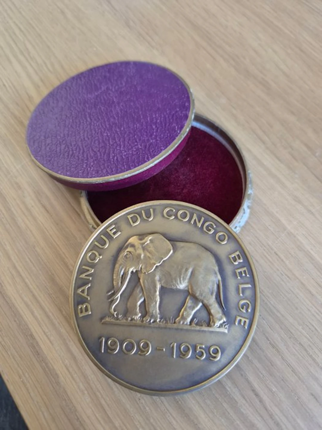 Belgium. Médaille commémorative consacrée à l'histoire...