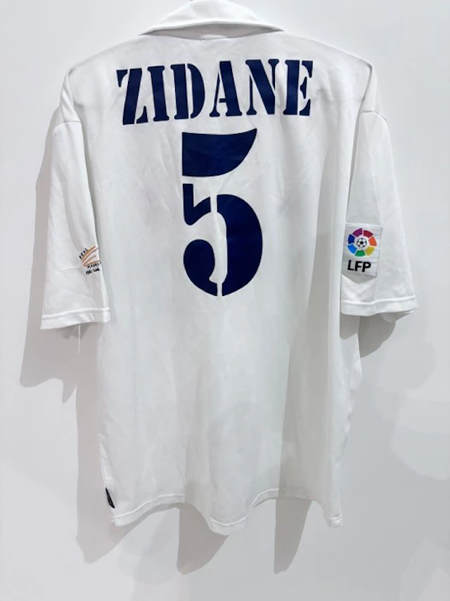 Real Madrid - Spanish Football League - 2002 - Football jersey