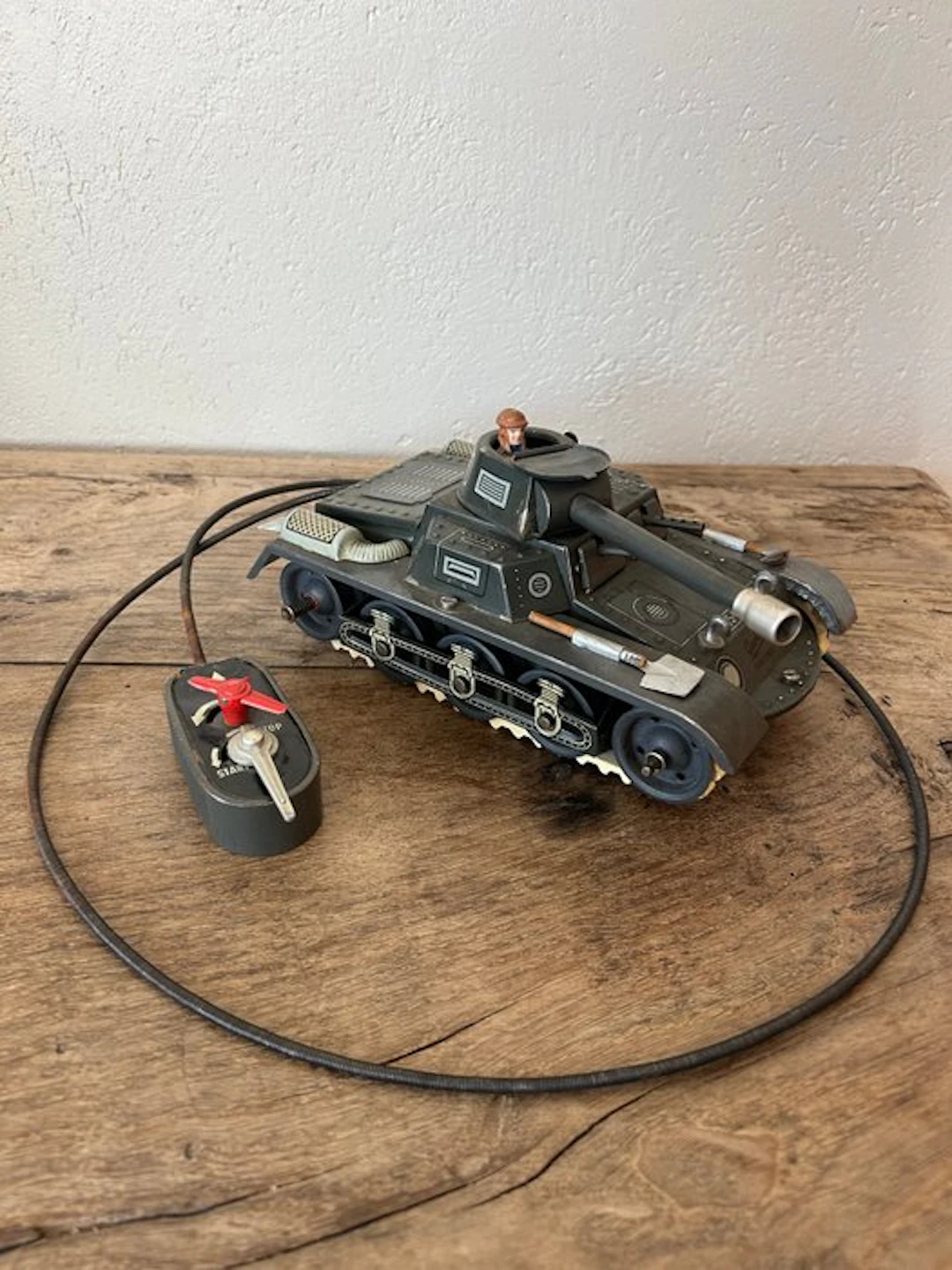 Gescha - Model military vehicle - Char/Tank télécommandé