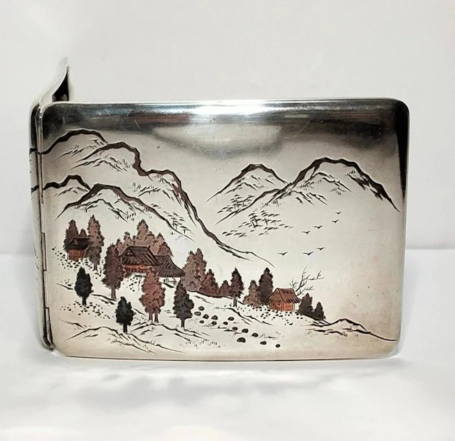 Shūseki 秋石 - Cigarette box - .950 silver - Magnificent cigarette case.