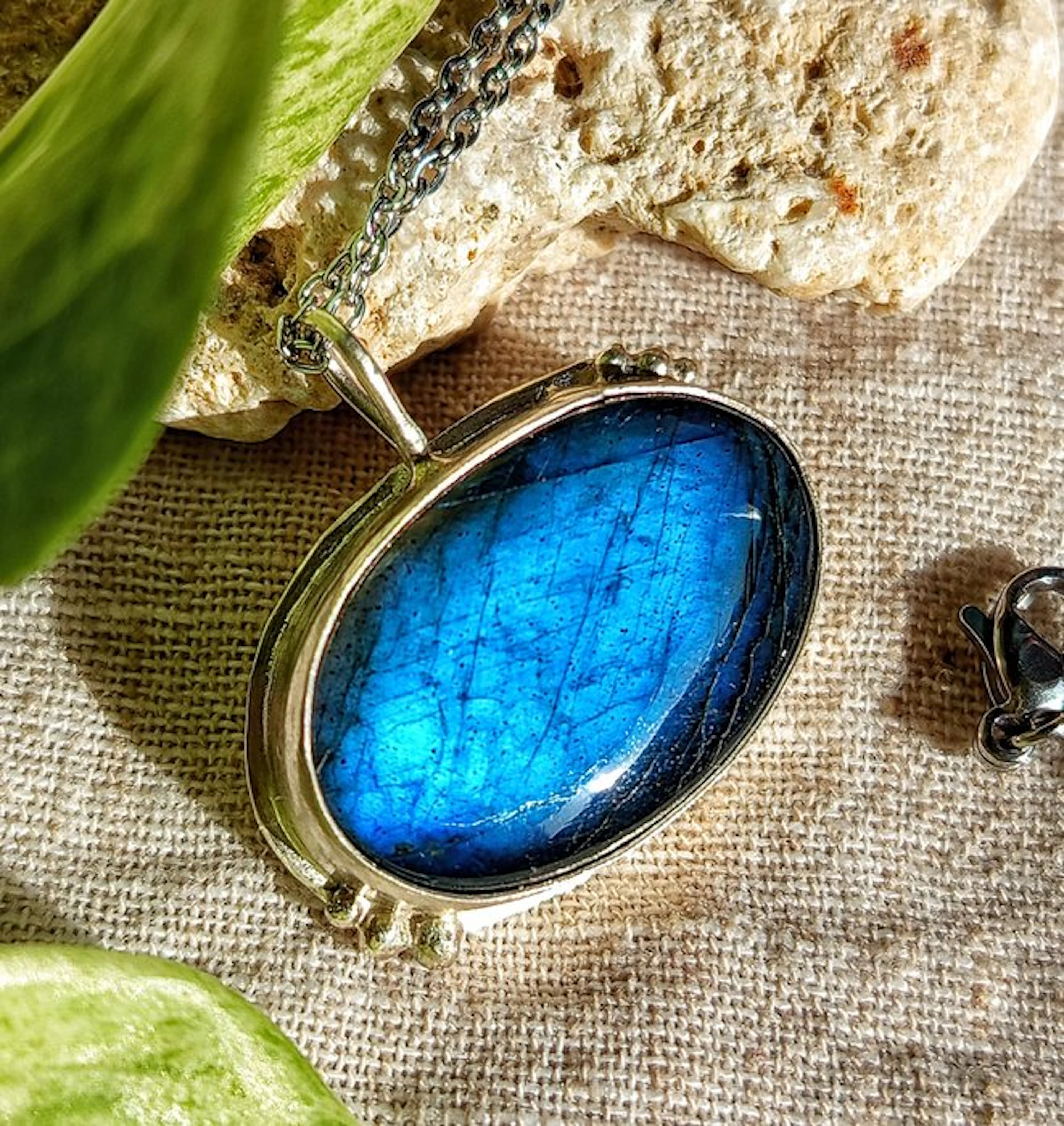 Jewelry 'Galatea' in 925 silver with blue Labradorite