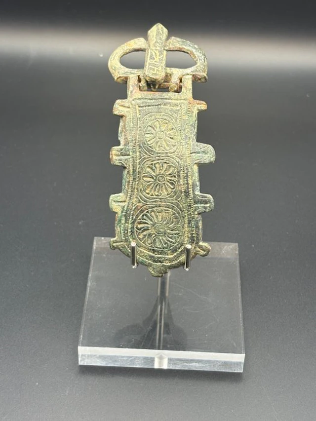 Byzantine Bronze Medieval belt buckle with inlaid geometric decoration. - 43 mm